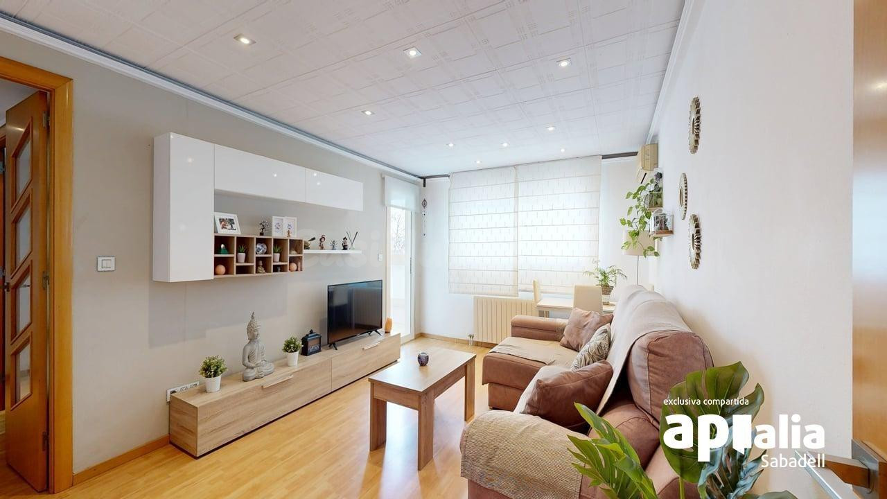 PISO EN BADIA DE 3HAB CON ASCENSOR Y BALCÓN!!! - foto 5