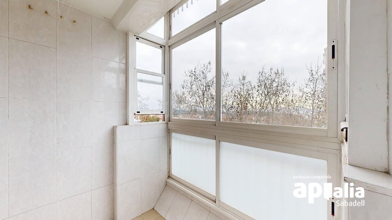 PISO EN BADIA DE 3HAB CON ASCENSOR Y BALCÓN!!! - foto 11