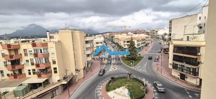 Piso de Esquina Todo Exterior con Vistas al Mar en Alfaz del - foto 2