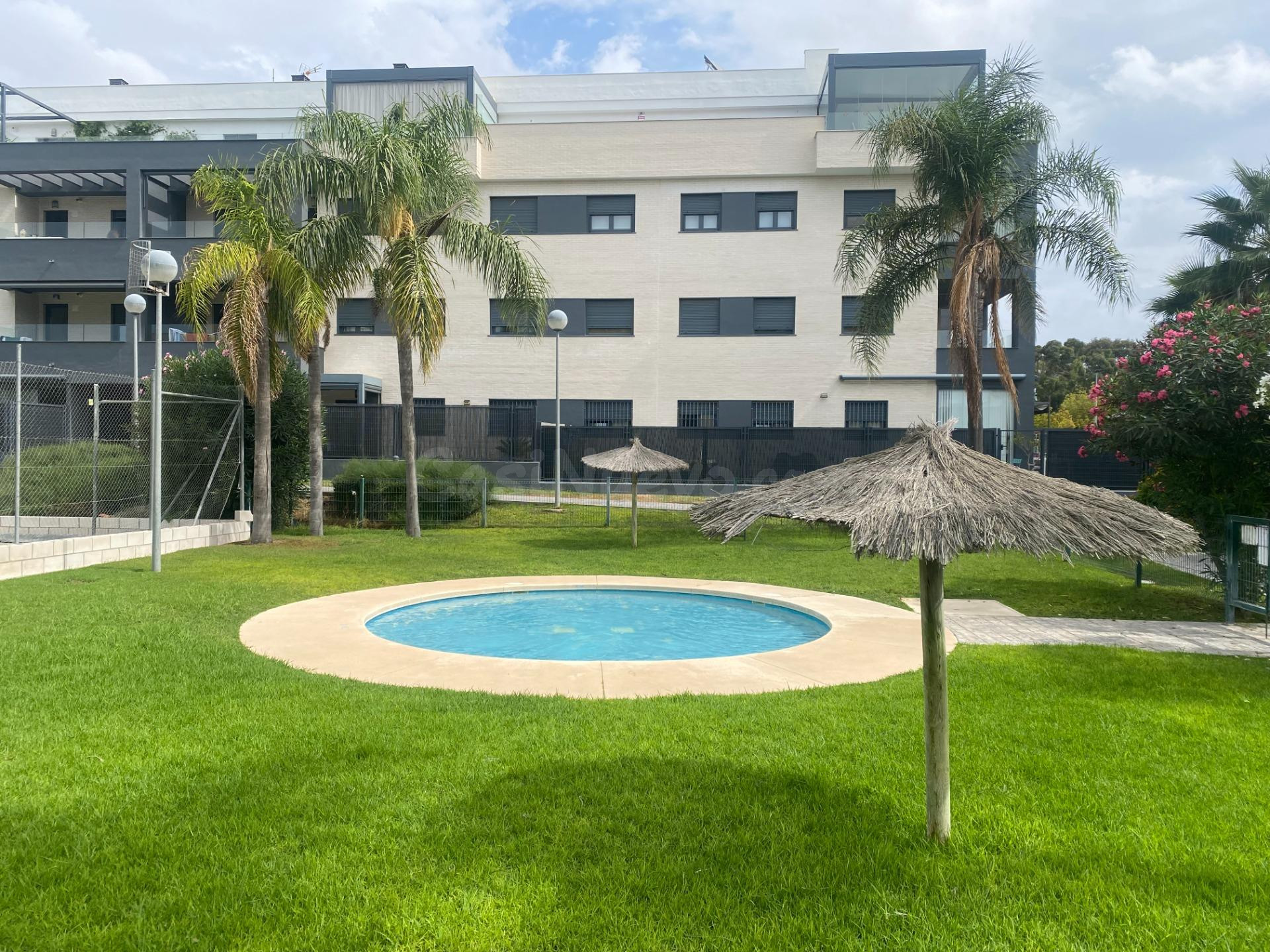 VIVIENDA CON VISTAS AL COTO