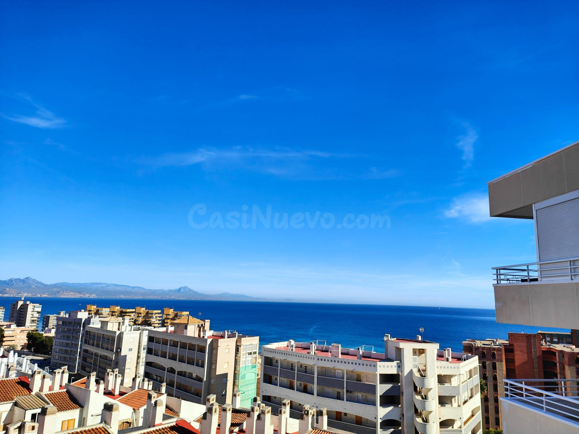 AMPLIO APARTAMENTO MUY LUMINOSO Y HERMOSAS VISTAS AL MAR - foto 14