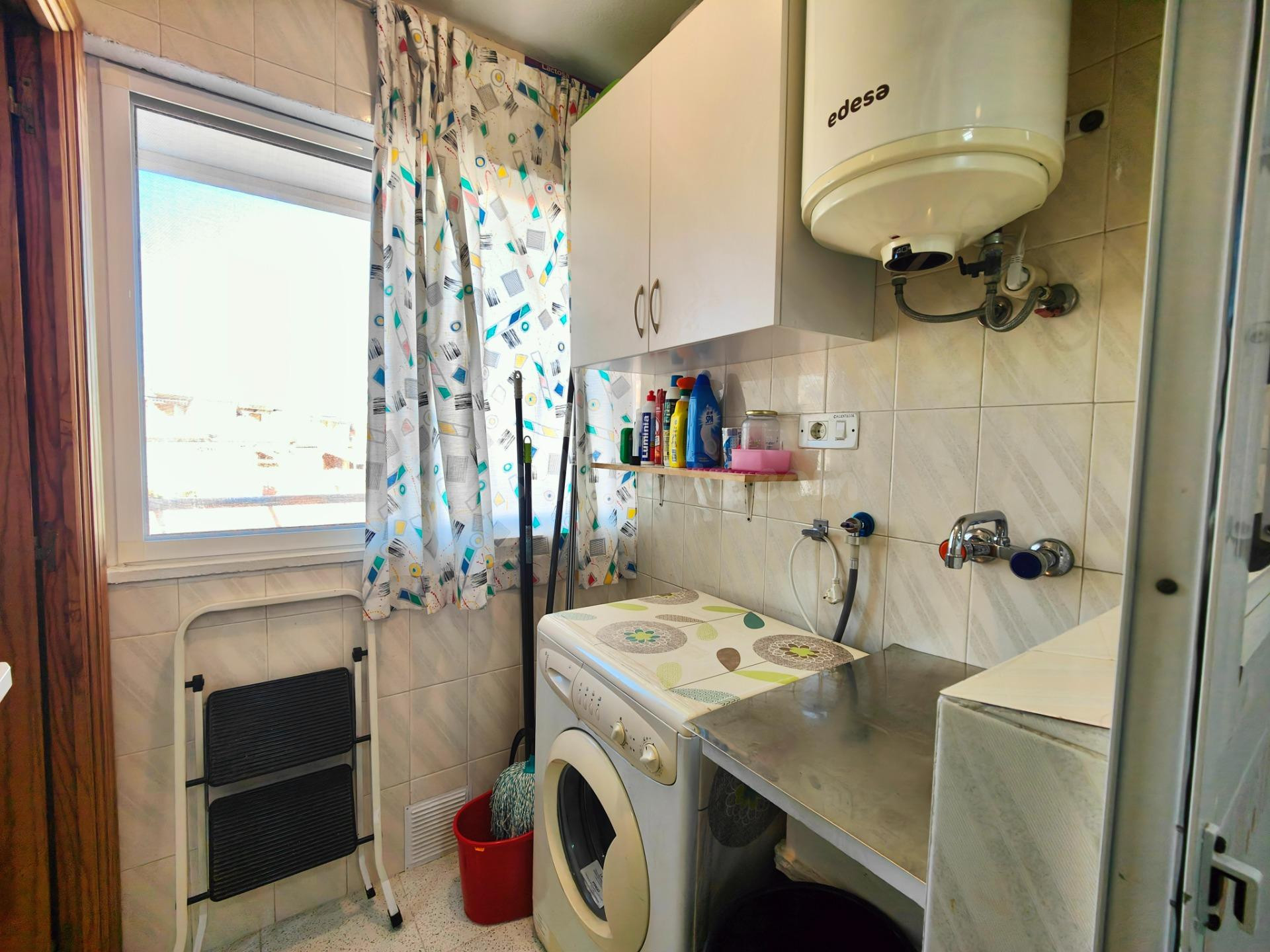 AMPLIO APARTAMENTO MUY LUMINOSO Y HERMOSAS VISTAS AL MAR - foto 26