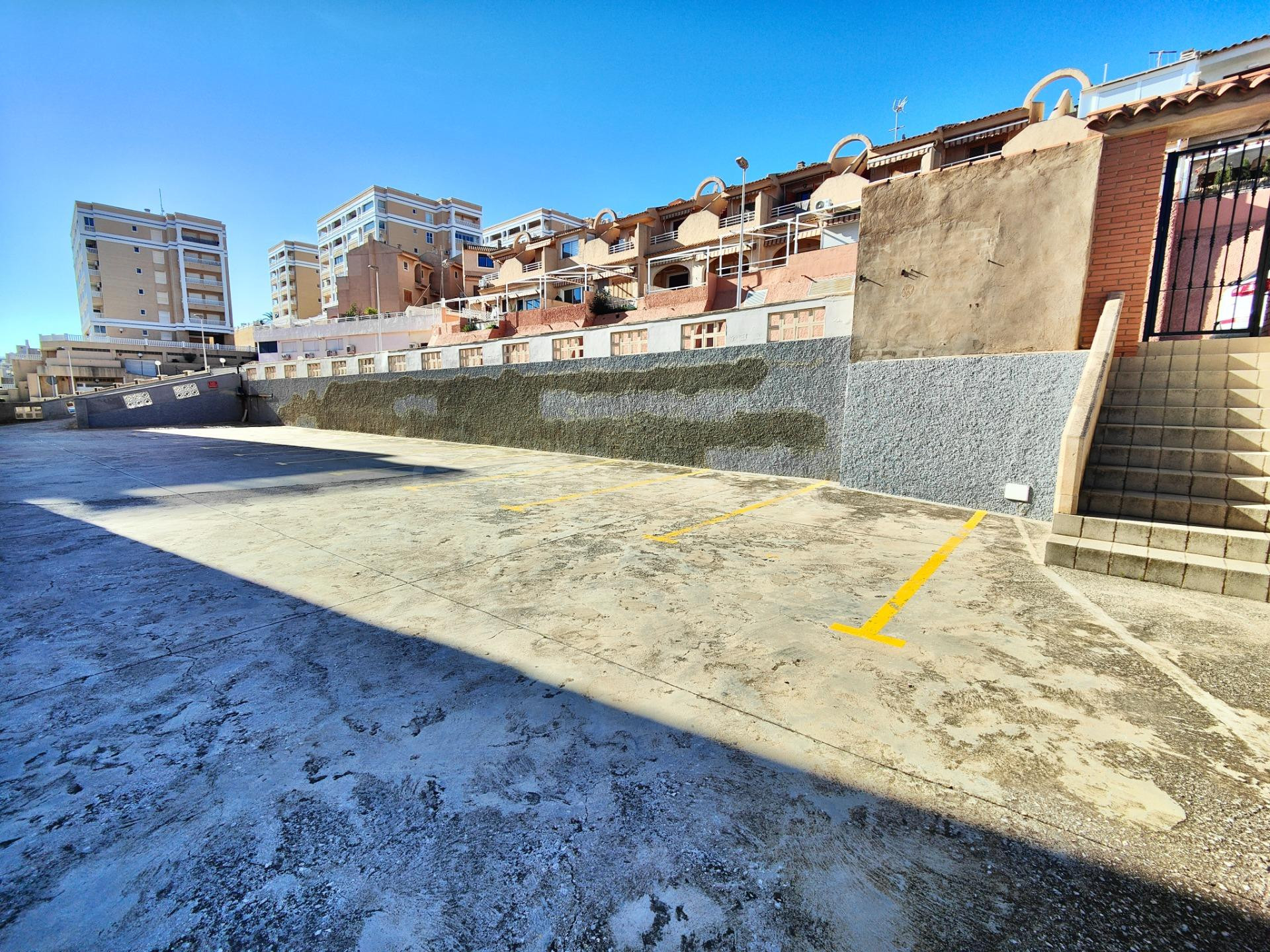 AMPLIO APARTAMENTO MUY LUMINOSO Y HERMOSAS VISTAS AL MAR - foto 33