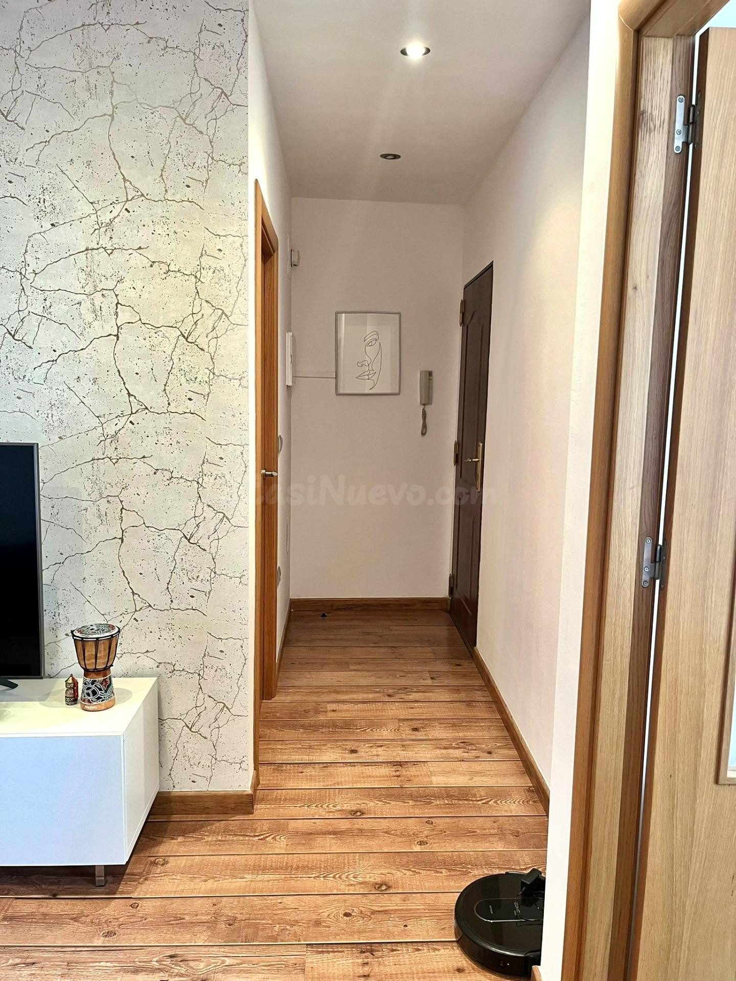 PRECIOSO PISO COMPLETAMENTE RENOVADO, CENTRICO Y LUMINOSO - foto 5