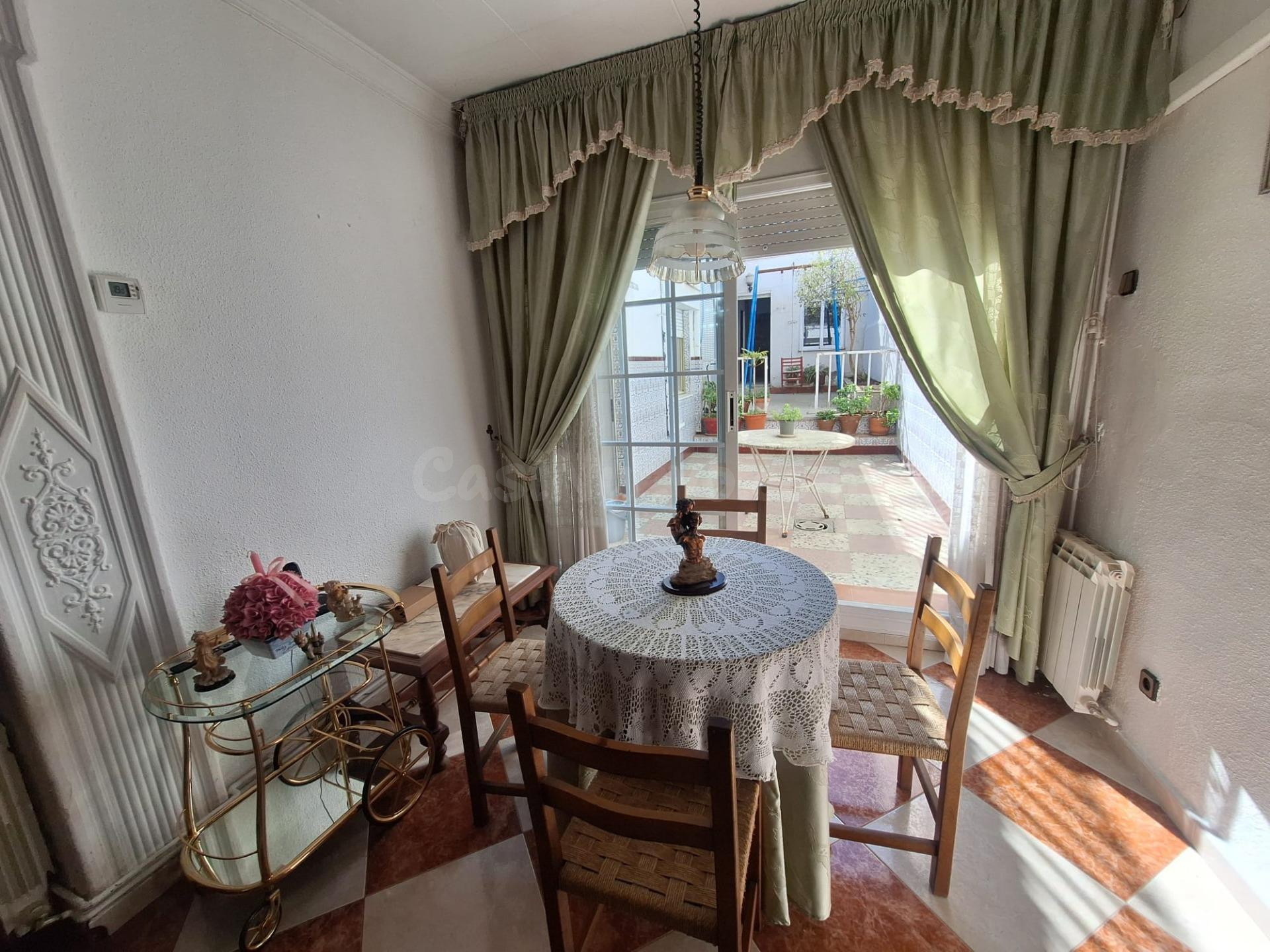 MAGNIFICA CASA CON PATIO Y AMPLIAS TERRAZAS EN POBLENOU - foto 8