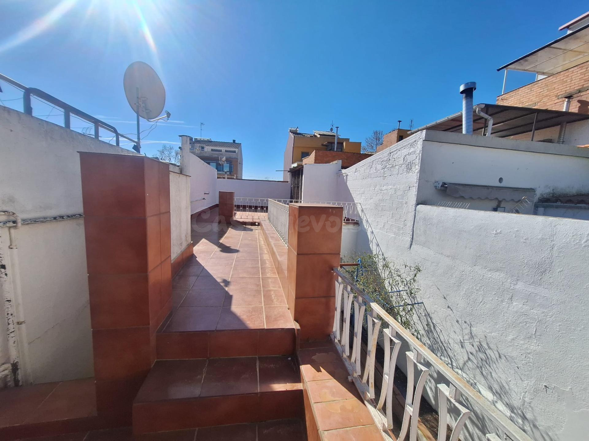 MAGNIFICA CASA CON PATIO Y AMPLIAS TERRAZAS EN POBLENOU - foto 24