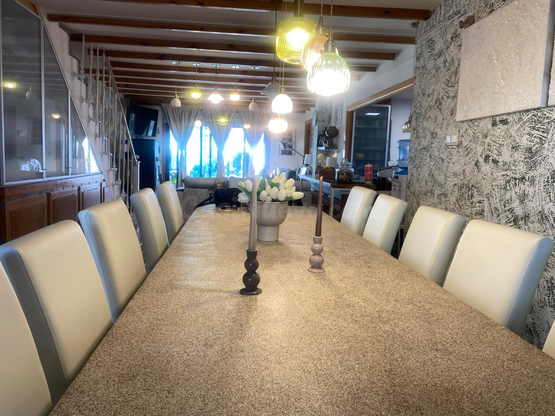 EN VENTA CHALET DE ENSUEÑO EN RUBIANS CON PISCINA Y TERRENO - foto 2