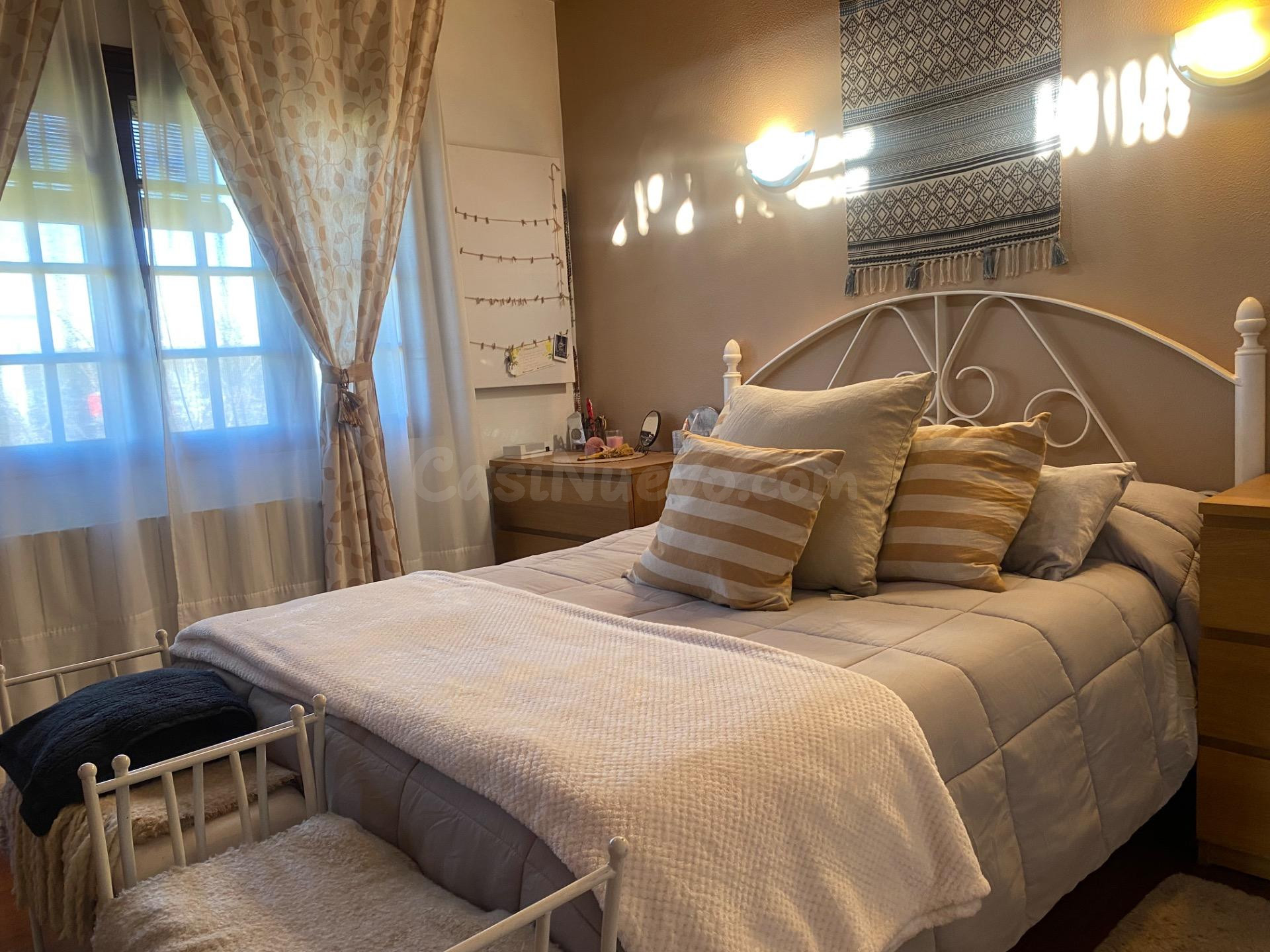 EN VENTA CHALET DE ENSUEÑO EN RUBIANS CON PISCINA Y TERRENO - foto 17