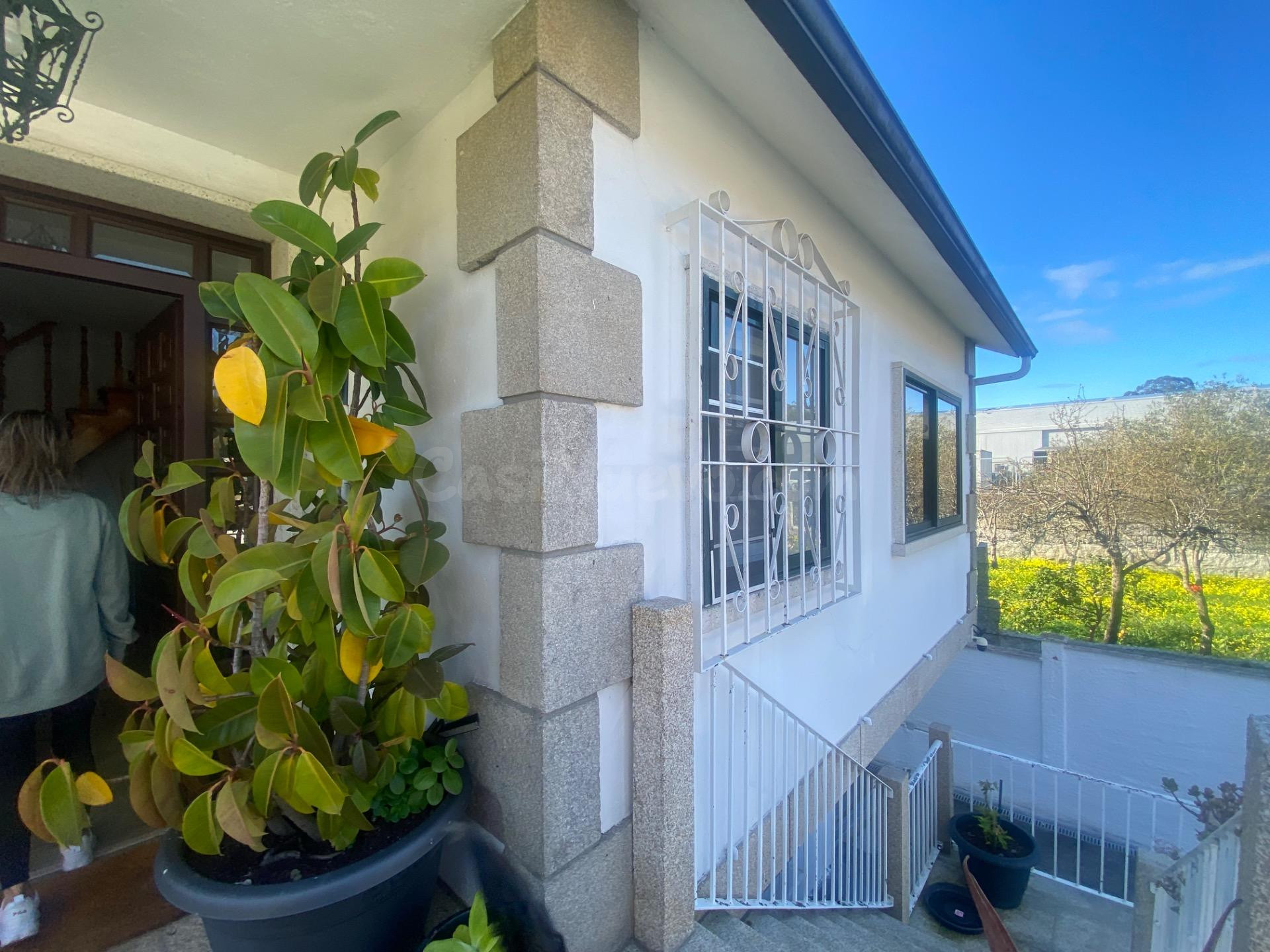 EN VENTA CHALET DE ENSUEÑO EN RUBIANS CON PISCINA Y TERRENO - foto 25