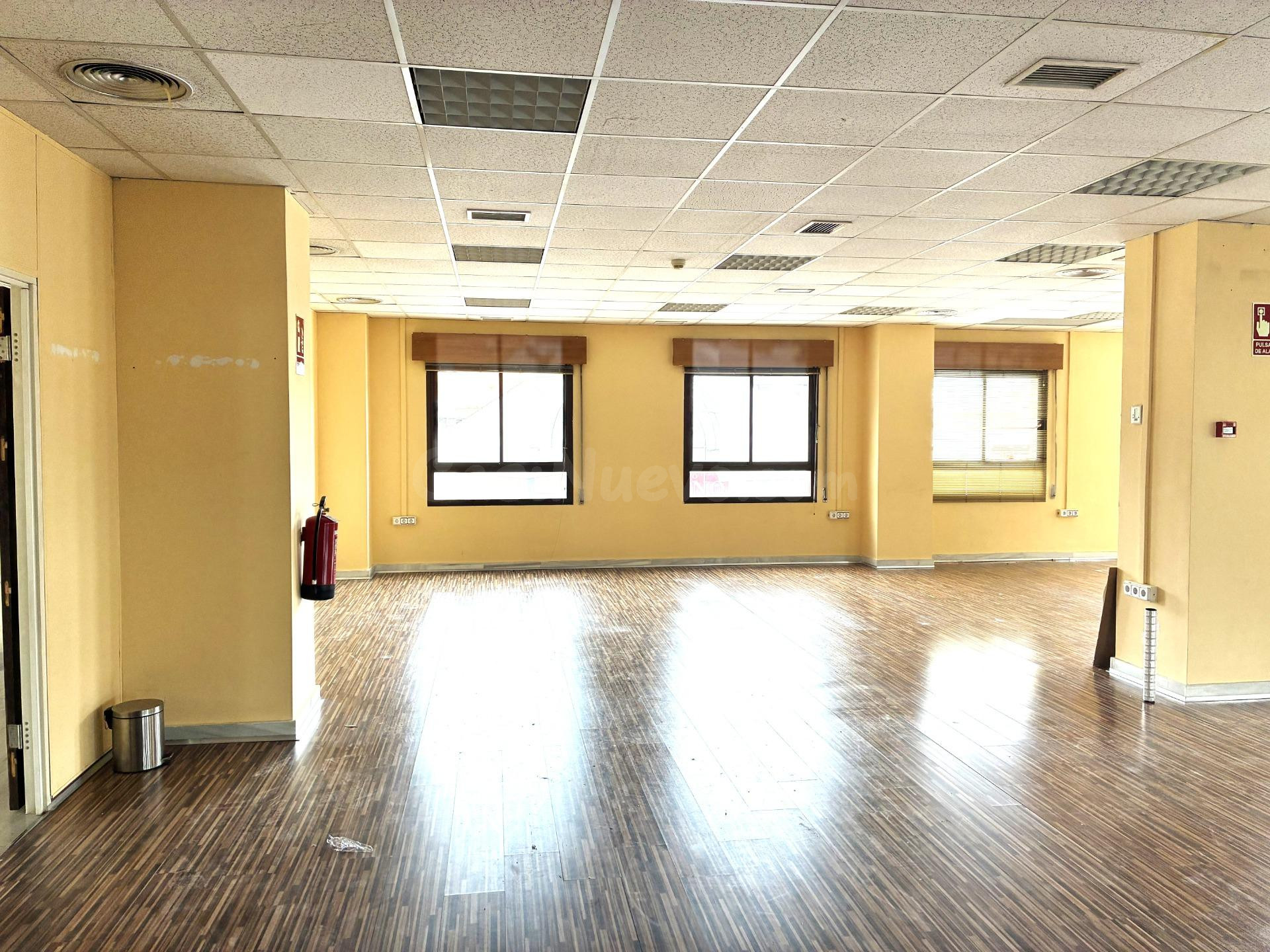 Gran oficina de alquiler cercana al centro Recogidas - foto 2
