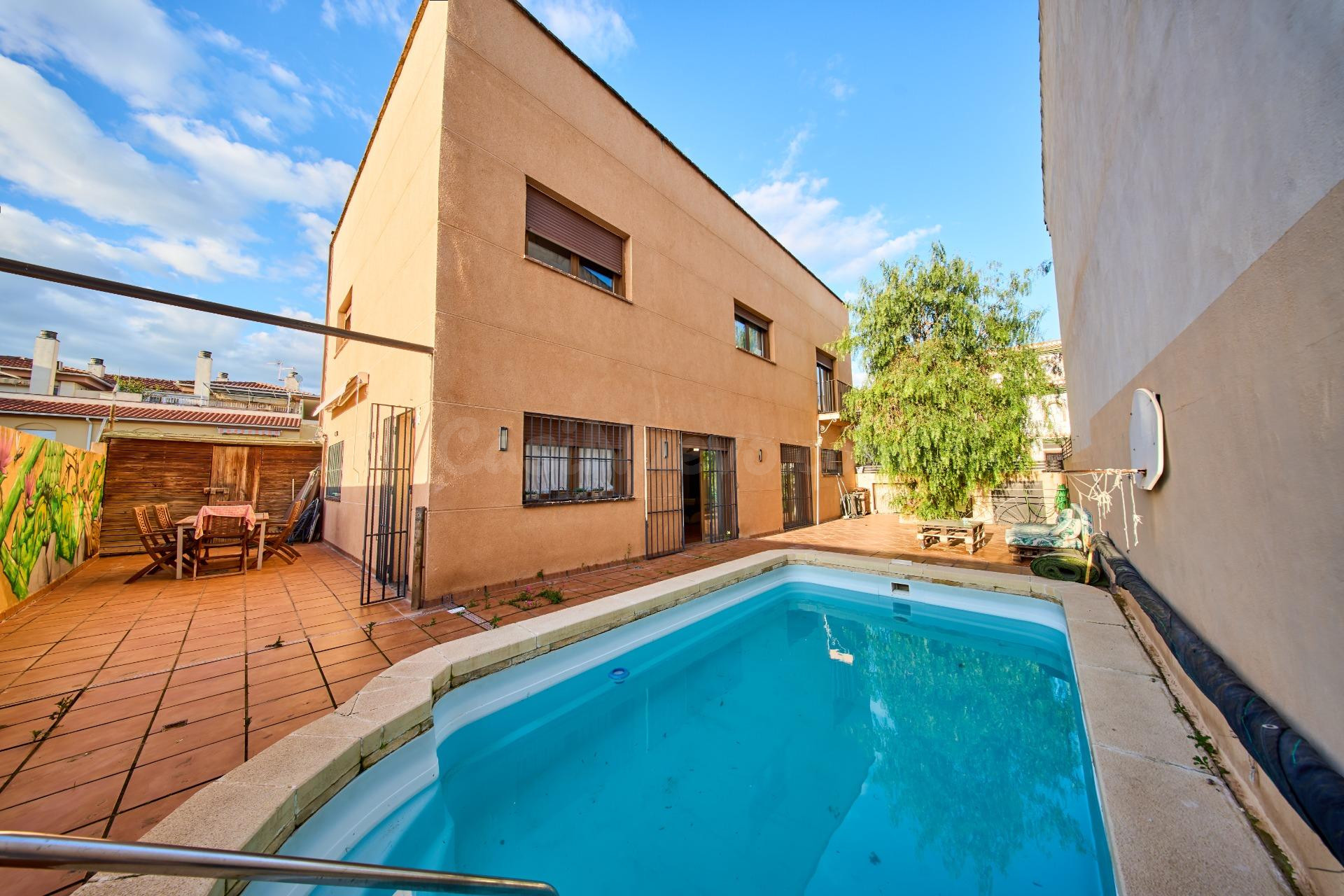 EN LA ZONA DE JUZGADOS SANTA FE, DISPONIBLE UN TROCITO DE PA - foto 2