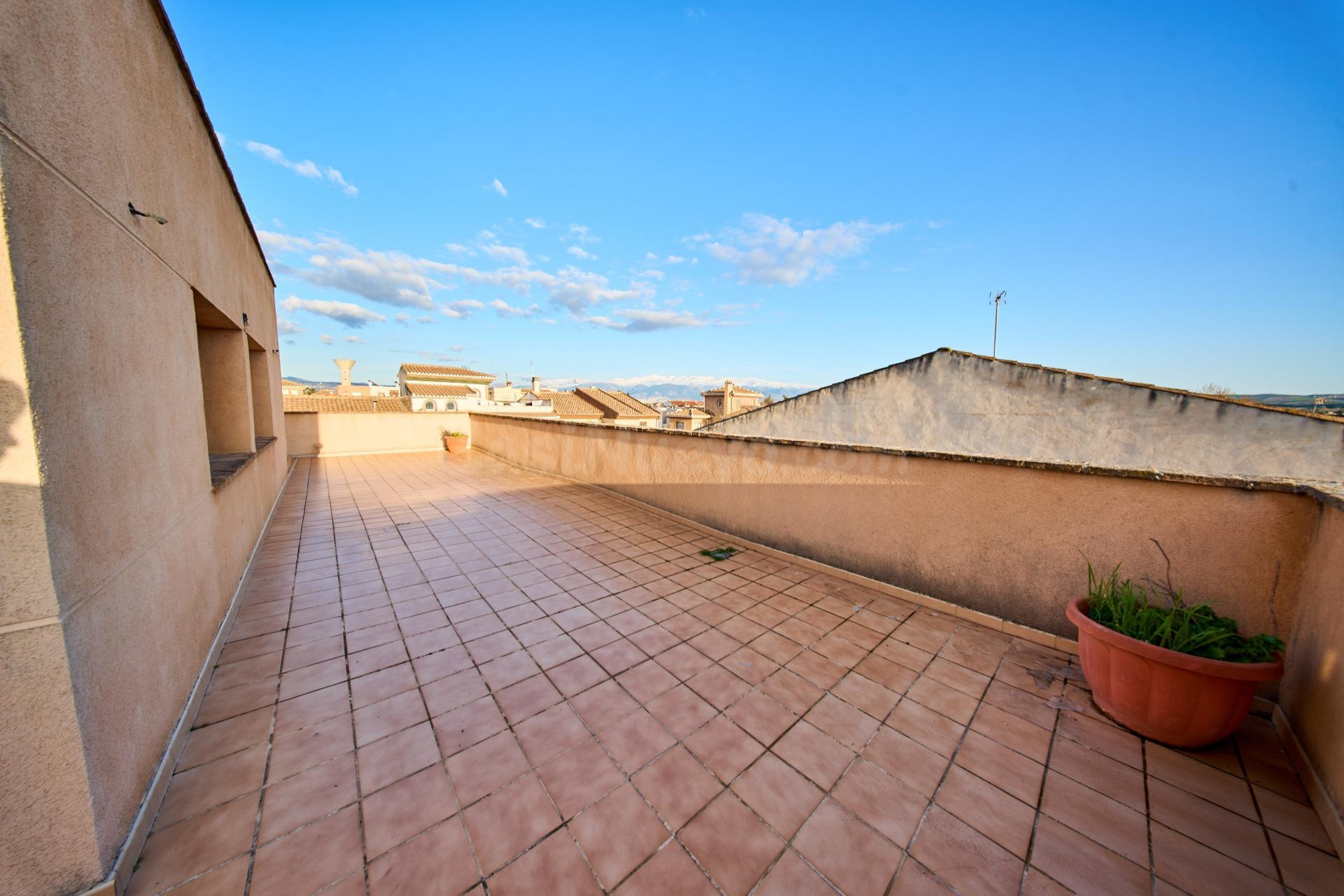 EN LA ZONA DE JUZGADOS SANTA FE, DISPONIBLE UN TROCITO DE PA - foto 12