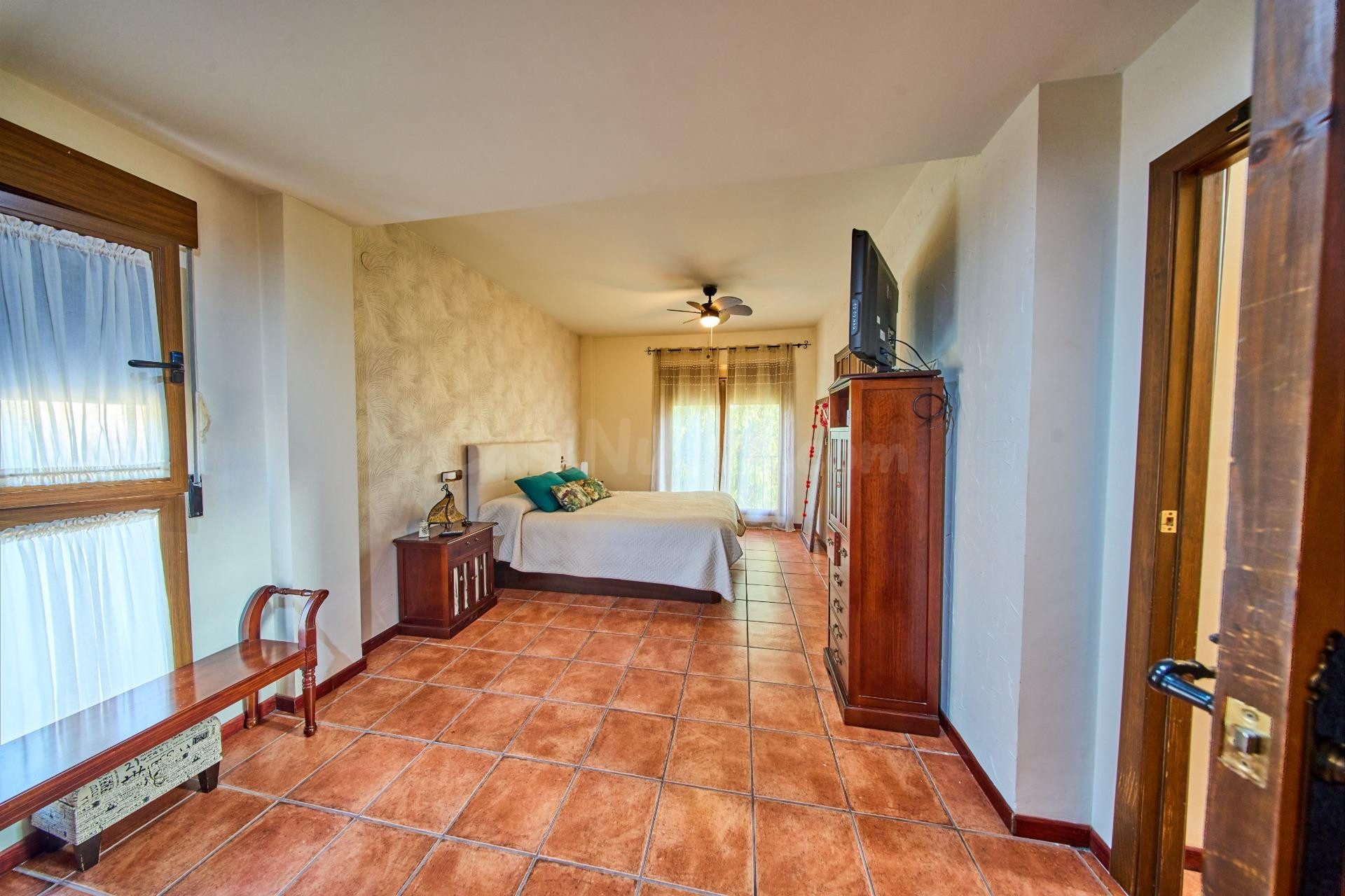 EN LA ZONA DE JUZGADOS SANTA FE, DISPONIBLE UN TROCITO DE PA - foto 21