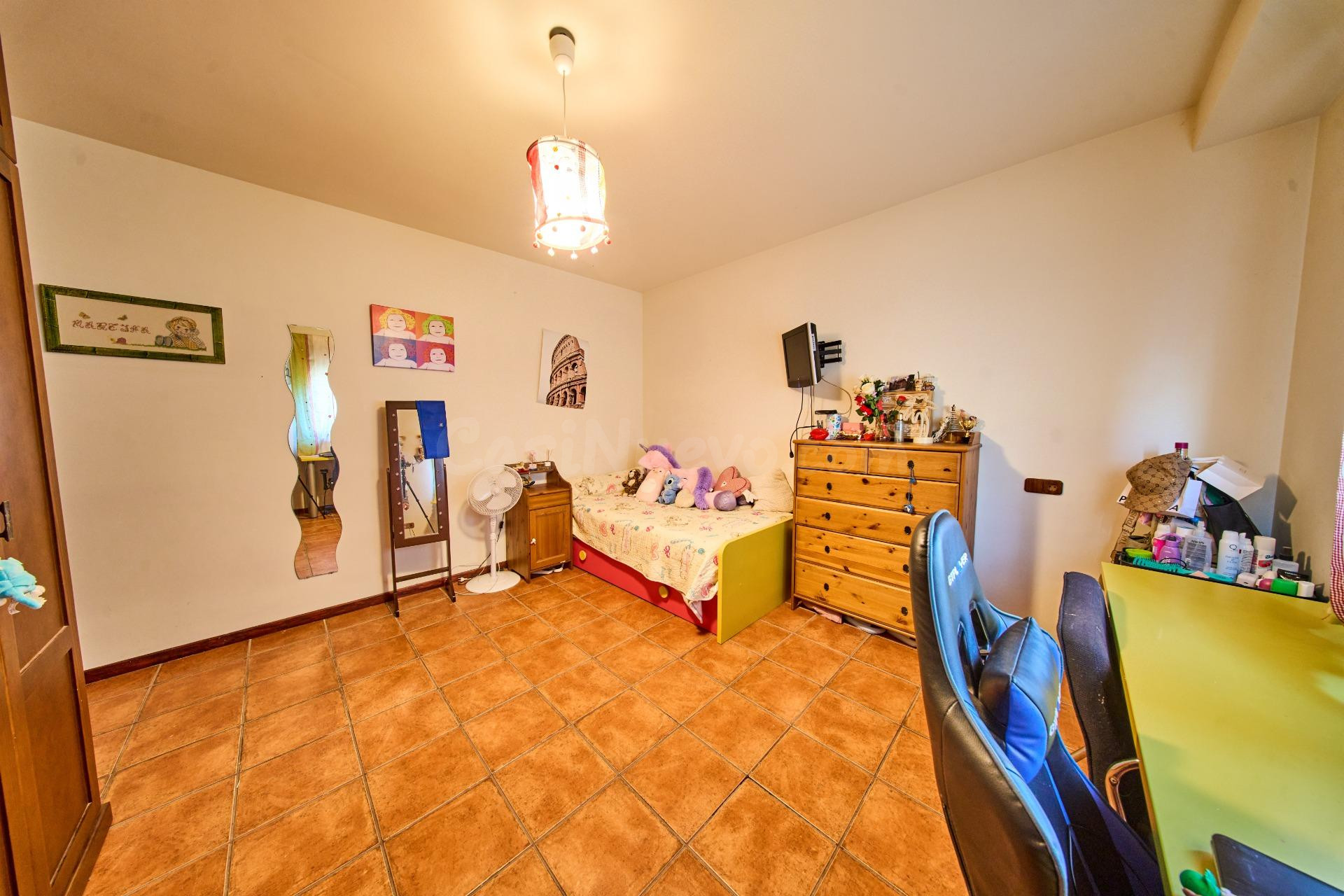 EN LA ZONA DE JUZGADOS SANTA FE, DISPONIBLE UN TROCITO DE PA - foto 36