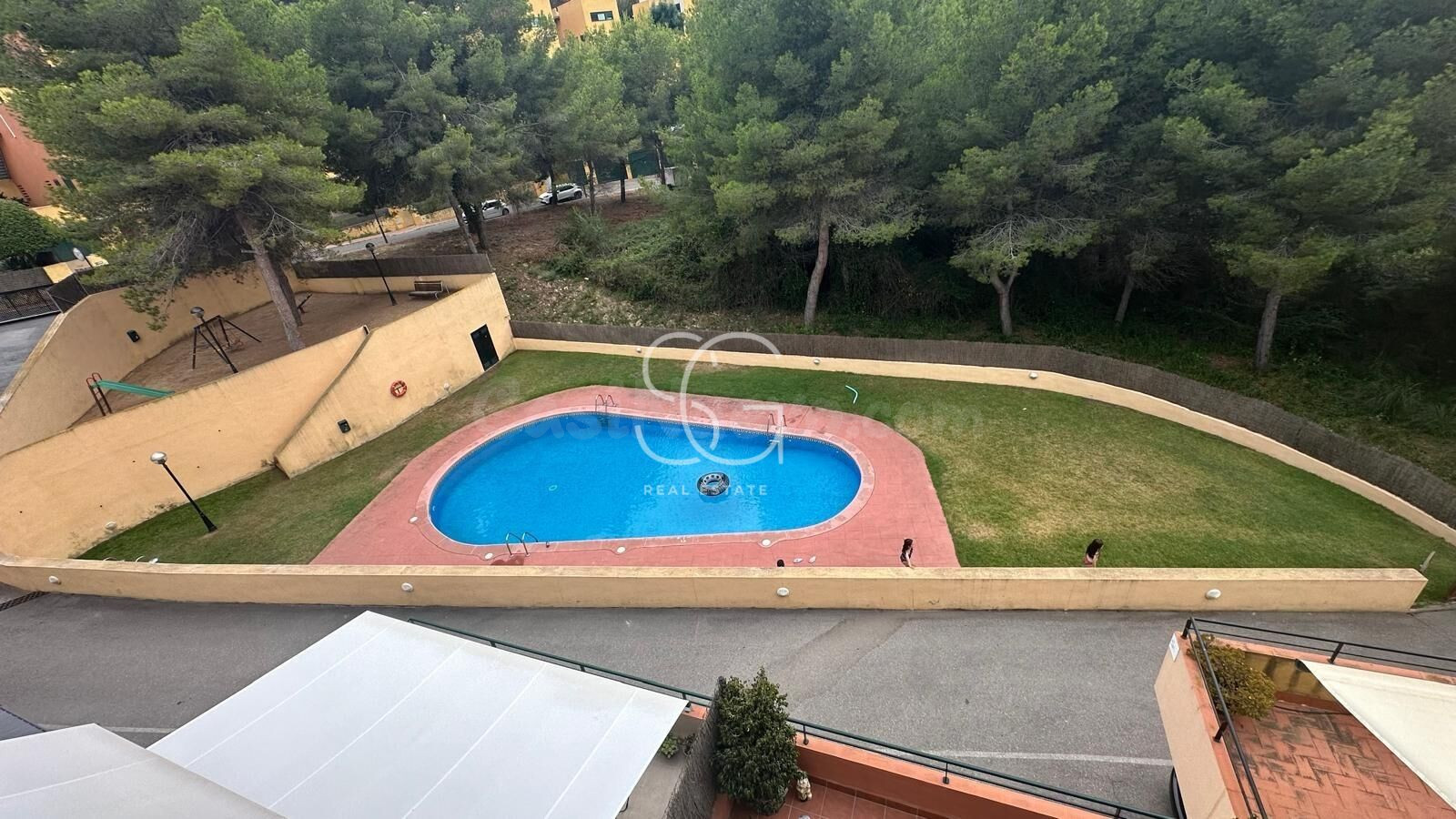 Encanto y Comodidad en la Prestigiosa Cala Tamarit, Tarragona.