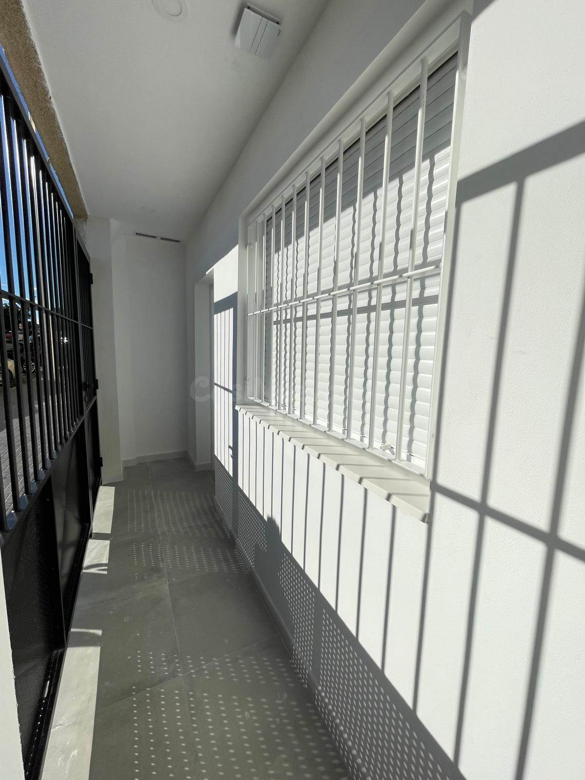 Venta Elche: Local Vivienda Totalmente Reformada - foto 3