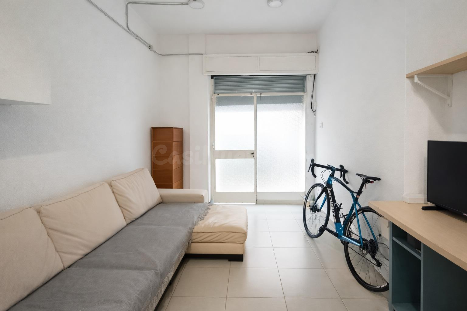 ¿Buscas inversión en Palma? Local reformado con alta rentabi - foto 2