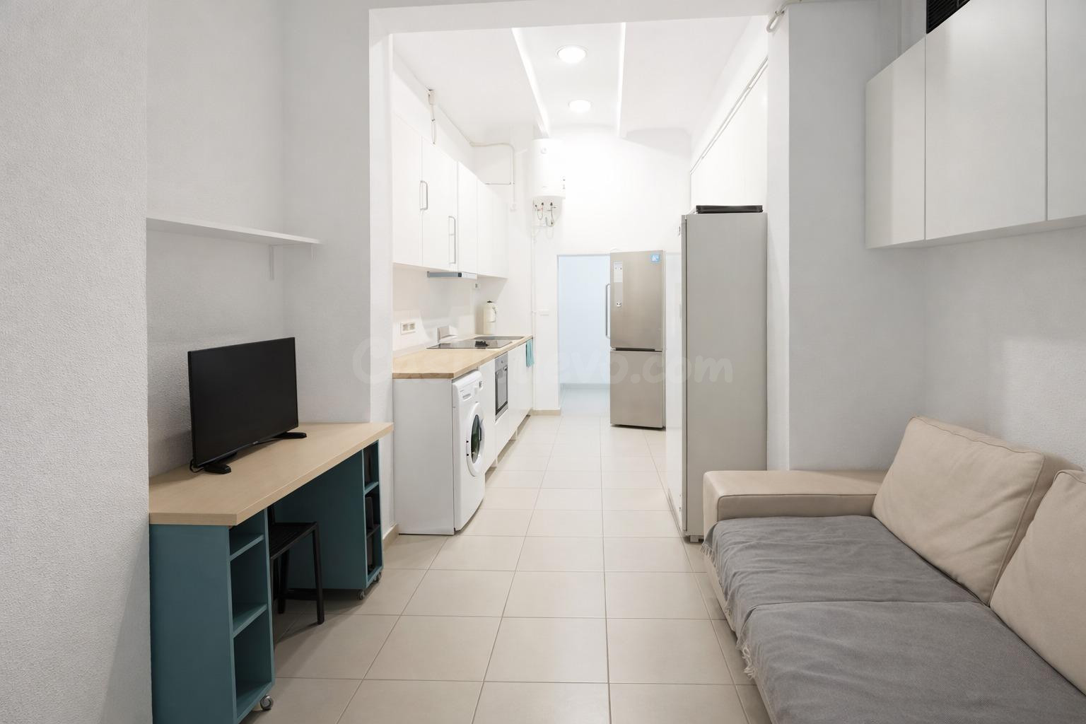 ¿Buscas inversión en Palma? Local reformado con alta rentabi - foto 3