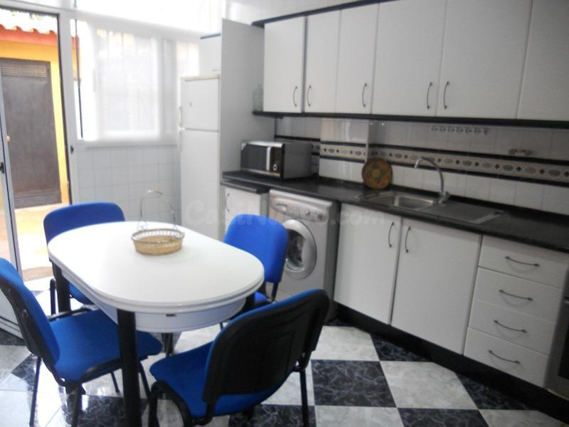 Bonito casa en la Zubia sin amueblar - foto 26