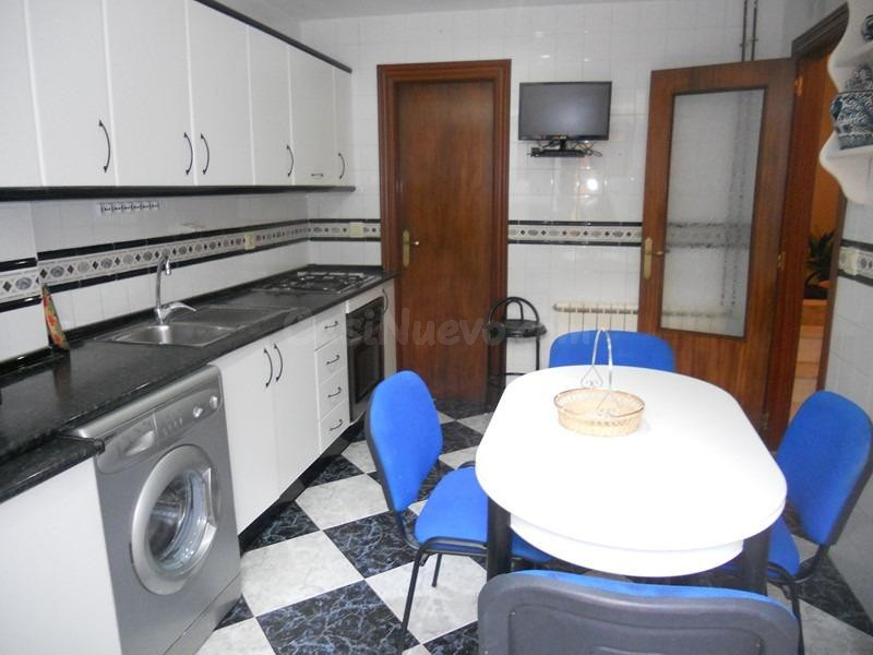 Bonito casa en la Zubia sin amueblar - foto 32