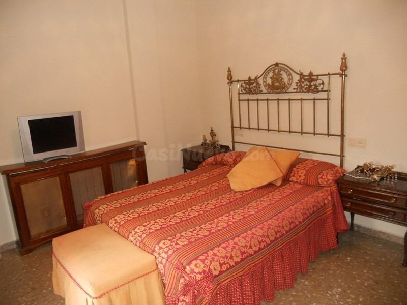 Bonito casa en la Zubia sin amueblar - foto 36