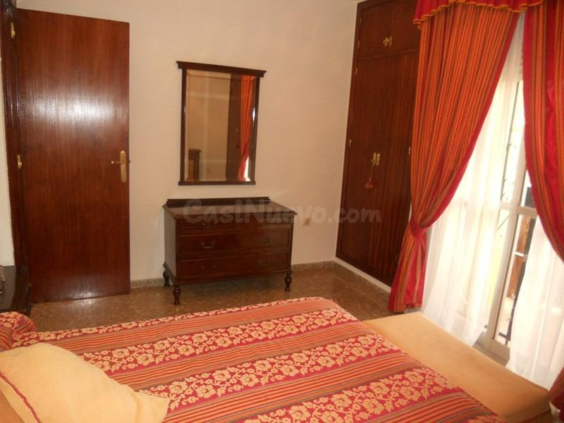 Bonito casa en la Zubia sin amueblar - foto 38