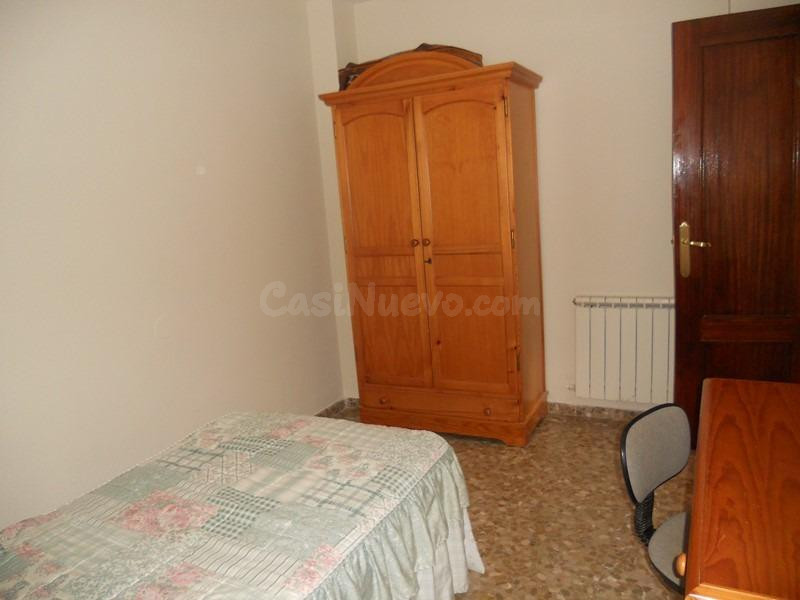 Bonito casa en la Zubia sin amueblar - foto 44