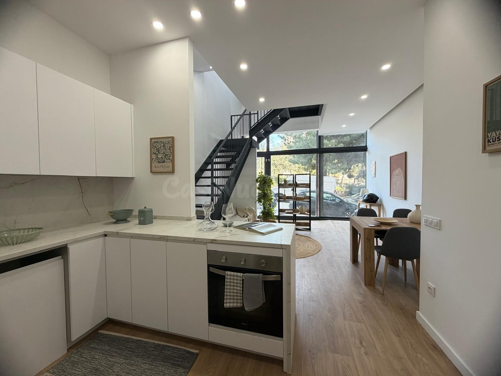 Espectacular dúplex tipo loft reformado con techos de 5 m en - foto 8