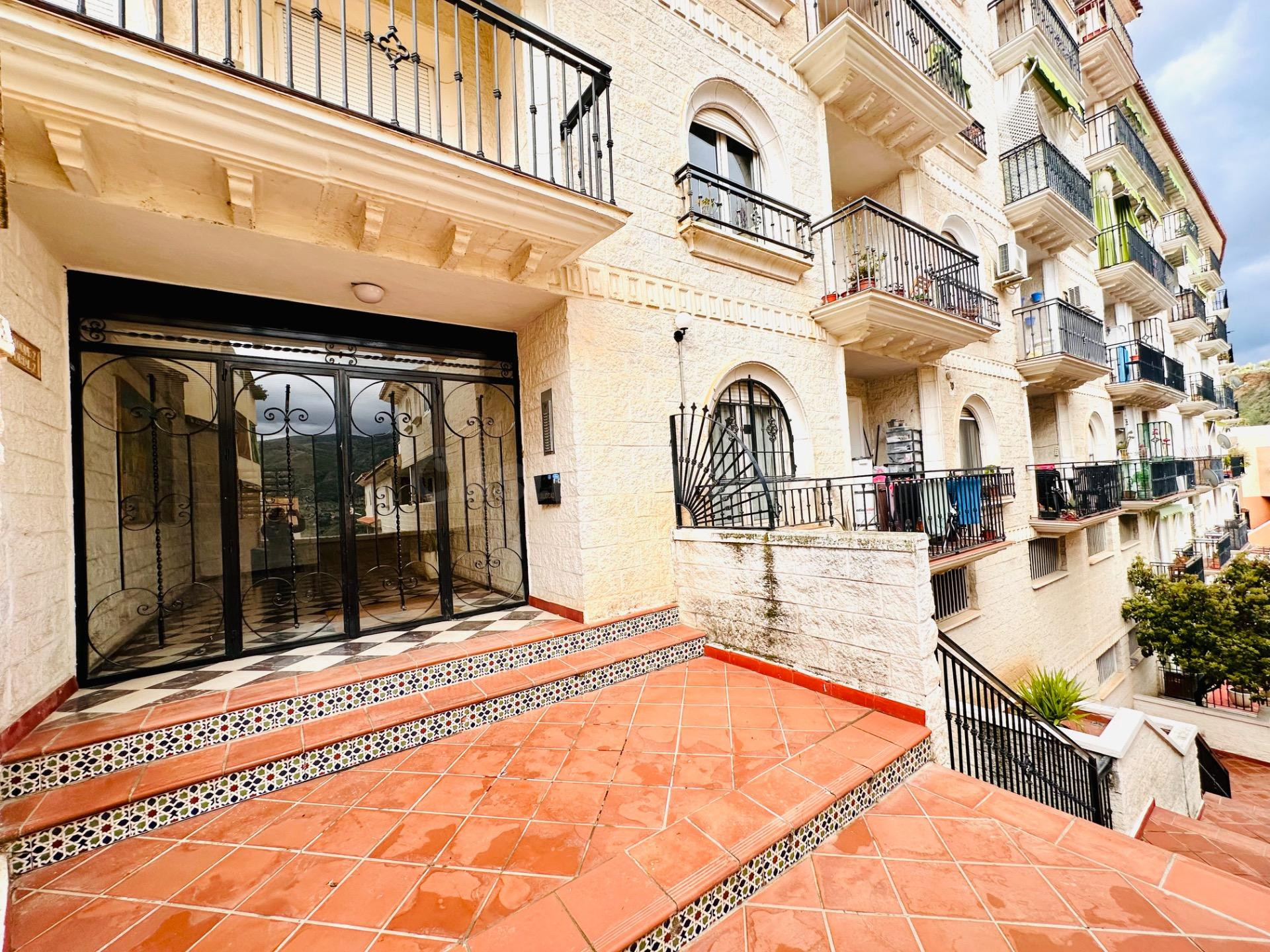 Precioso piso muy cerca de la carretera - foto 2