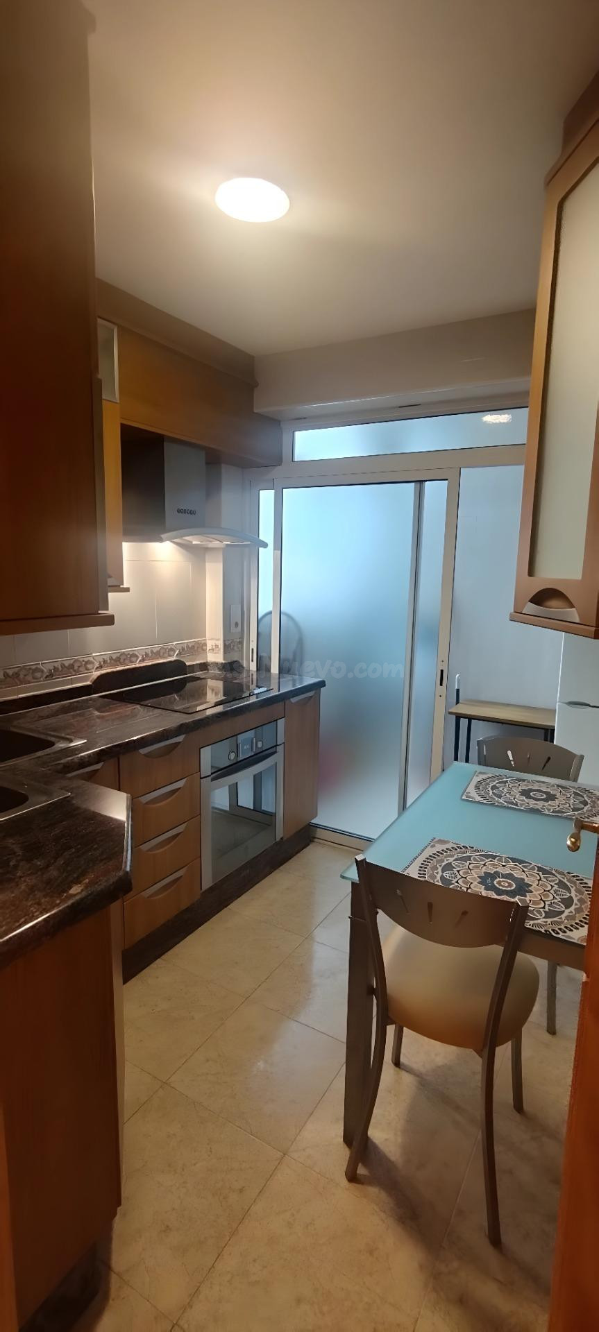 Piso reformado ideal para CHICAS ESTUDIANTES | Parque García - foto 4