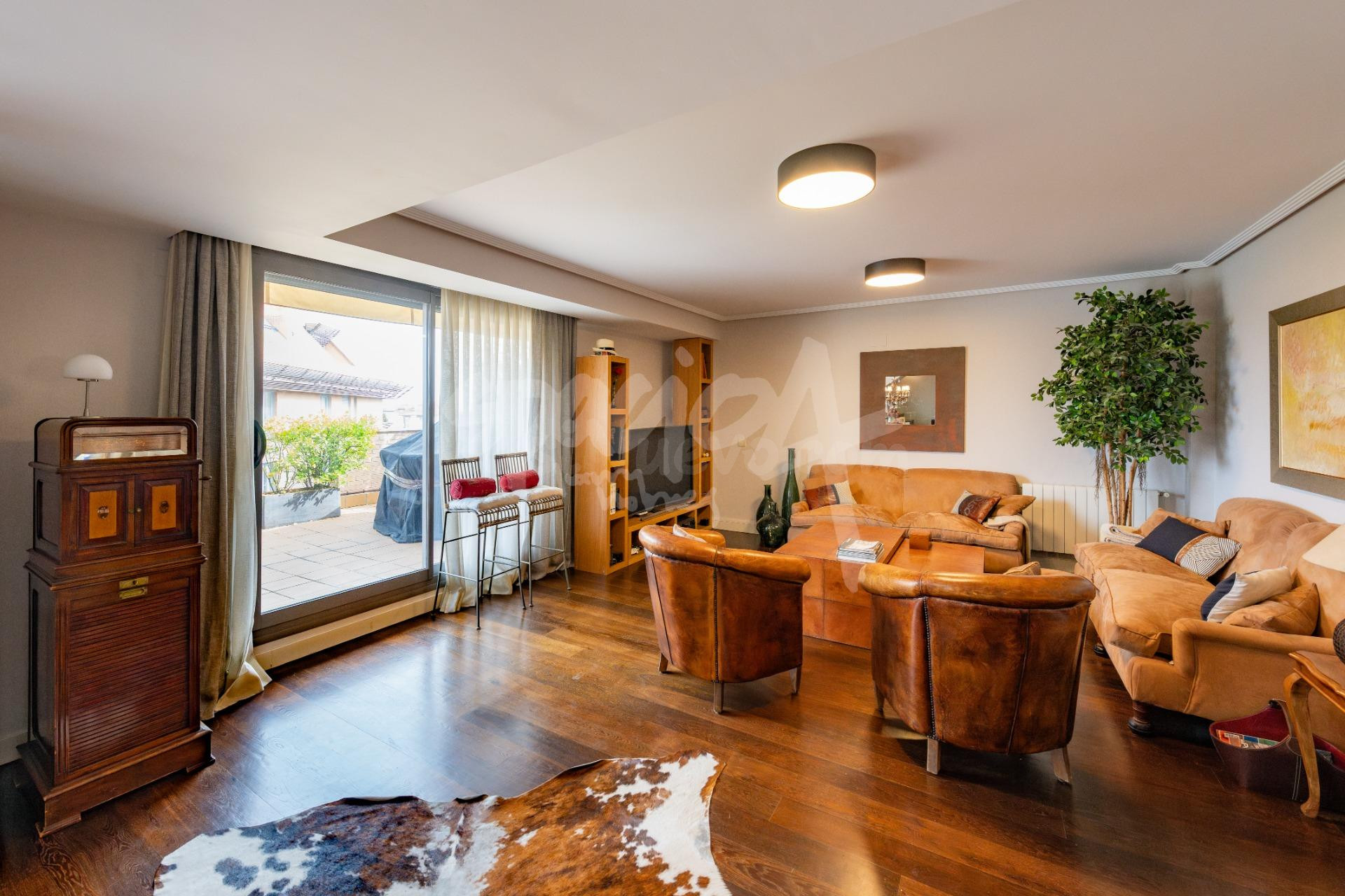 Ático dúplex con terrazas y vistas despejadas: amplitud, luz - foto 2