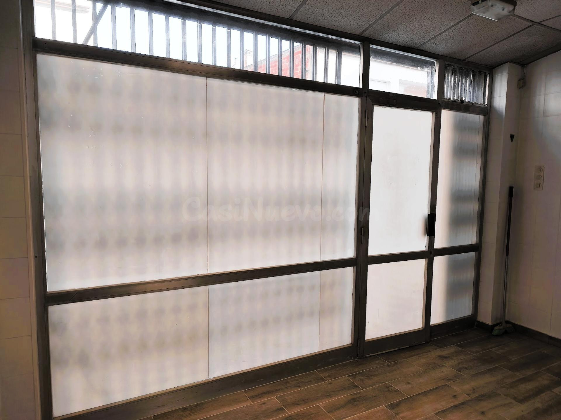 Local versátil en el corazón de Granollers – listo para empe - foto 2