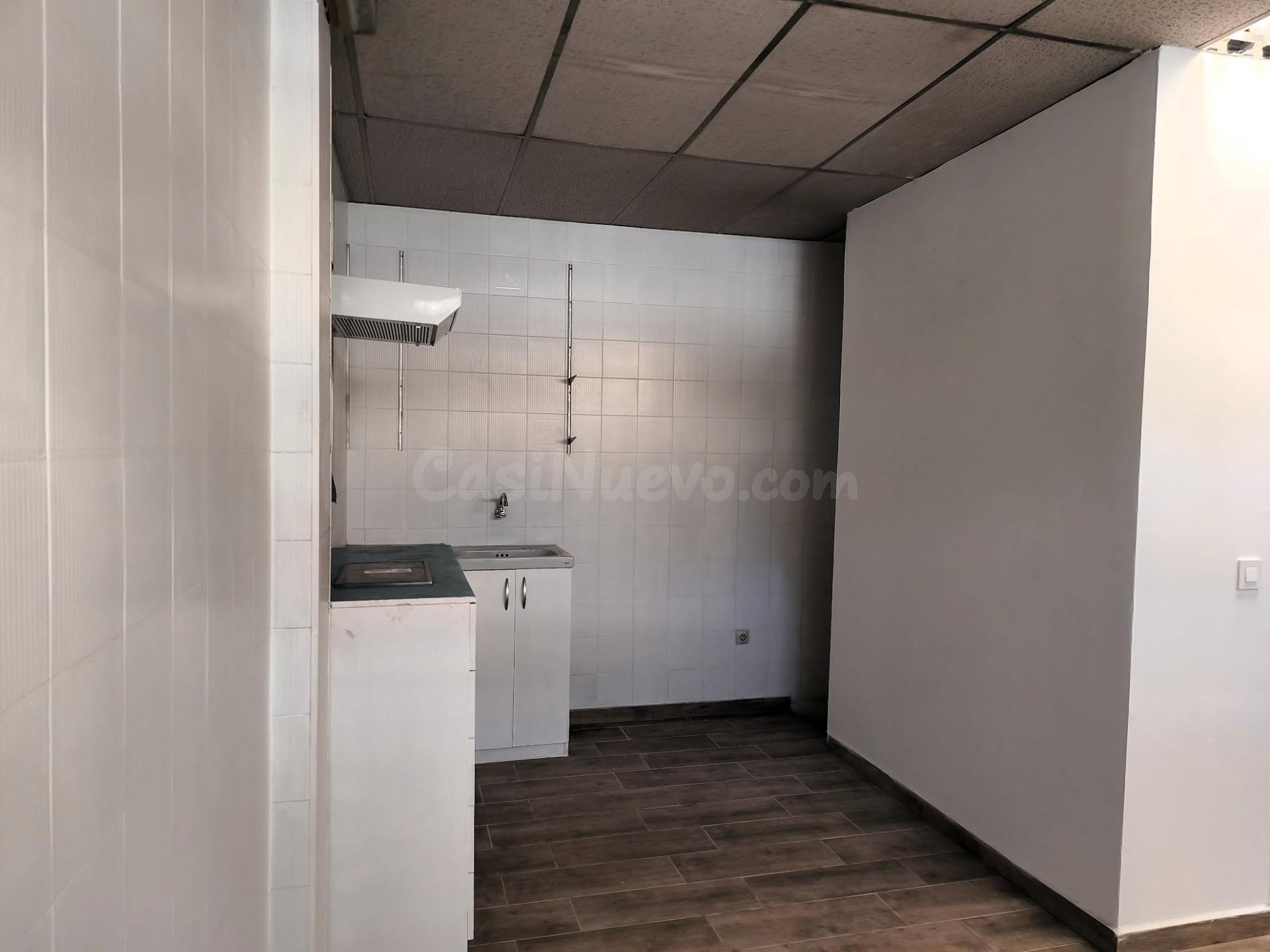 Local versátil en el corazón de Granollers – listo para empe - foto 4