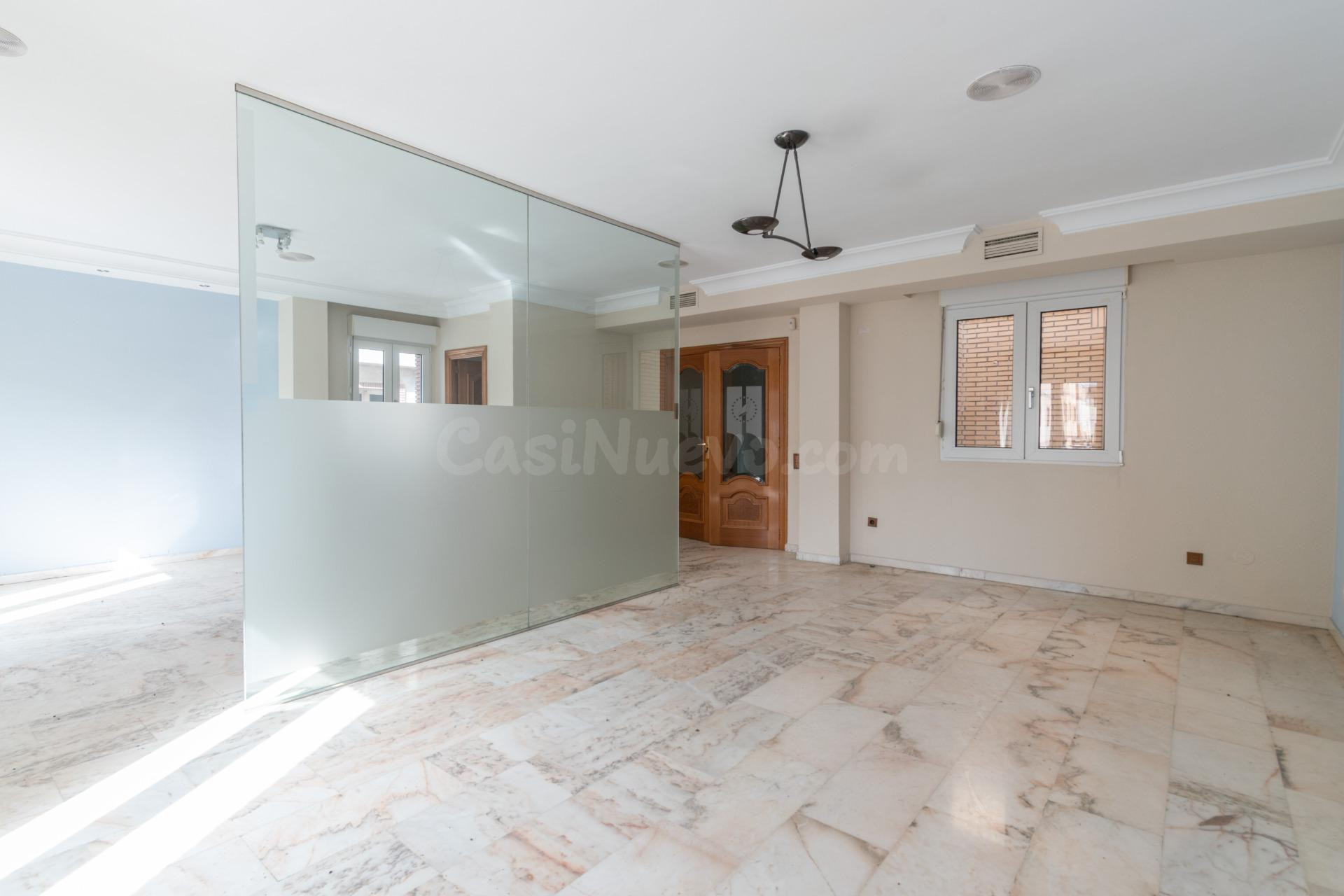 Oportunidad Única: Magnífica Vivienda en el Corazón de Armil - foto 26