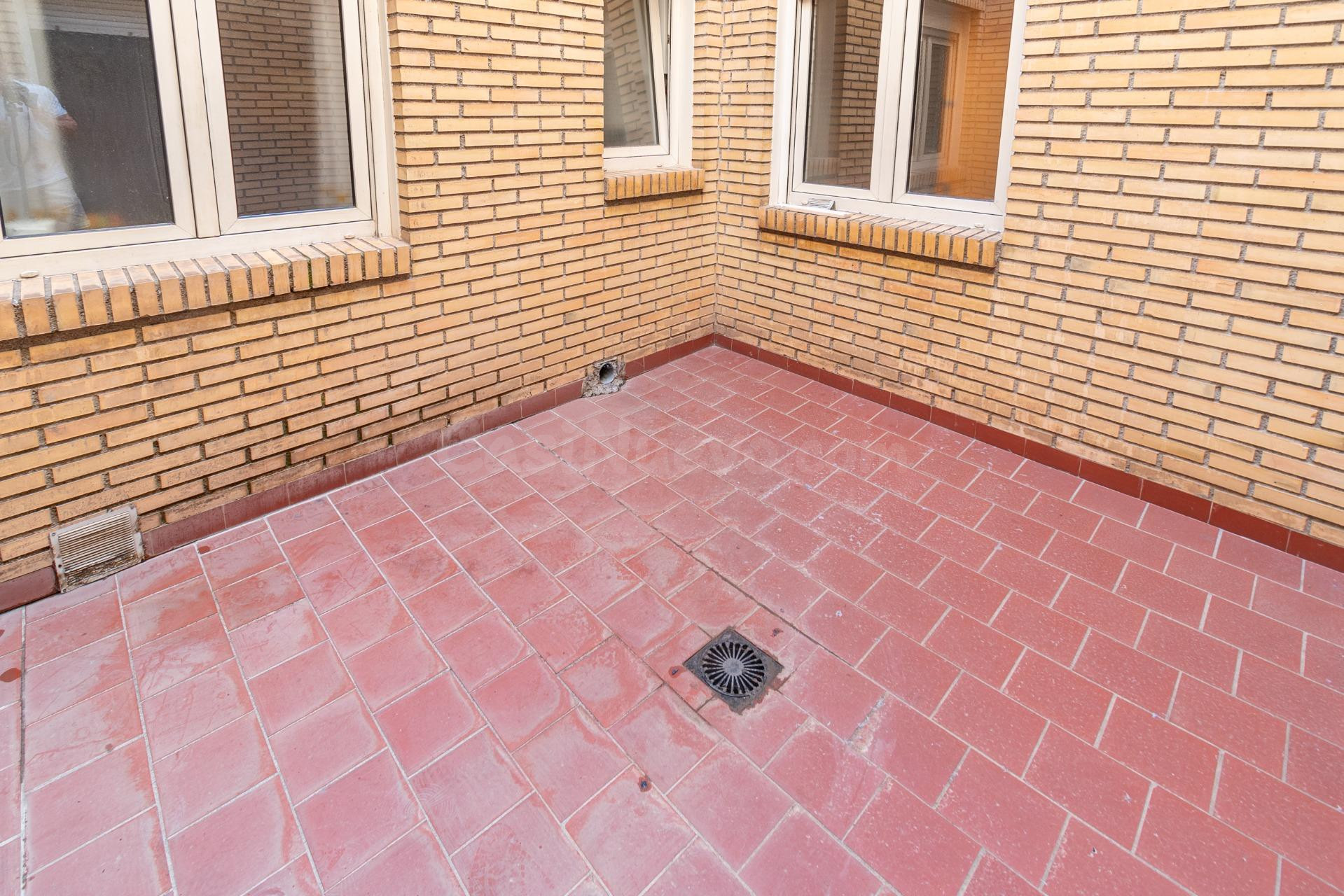 Oportunidad Única: Magnífica Vivienda en el Corazón de Armil - foto 31