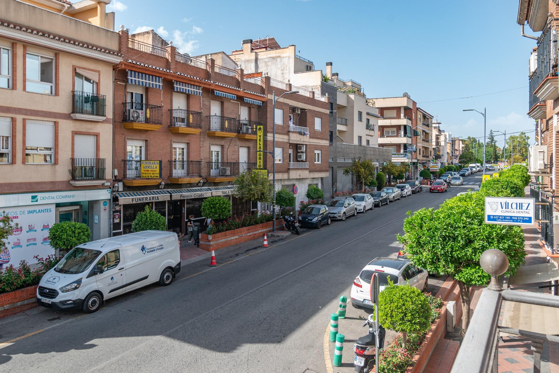 Oportunidad Única: Magnífica Vivienda en el Corazón de Armil - foto 45