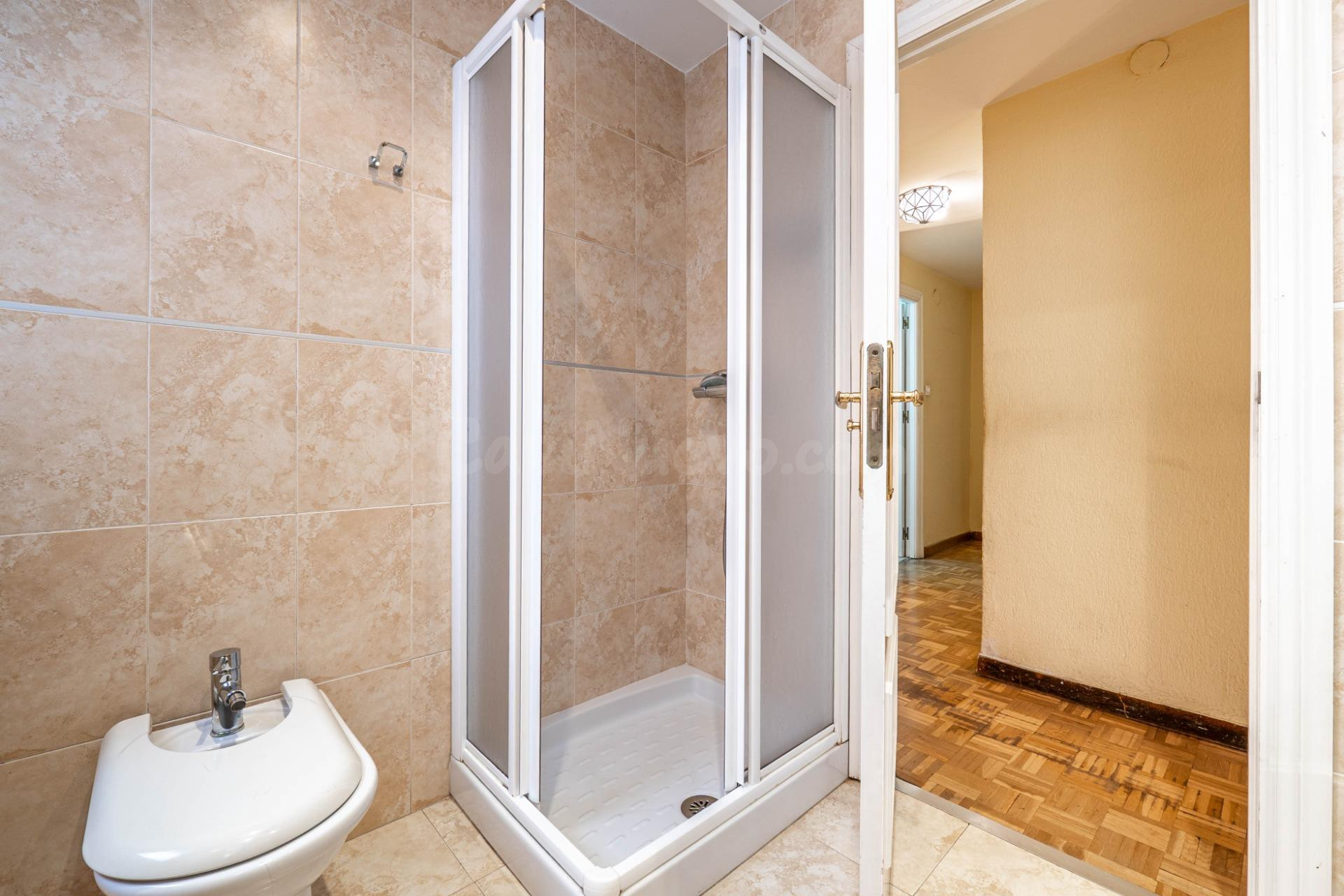 Precioso piso de 213 m2 en Pedro Antonio de Alarcón esquina  - foto 15