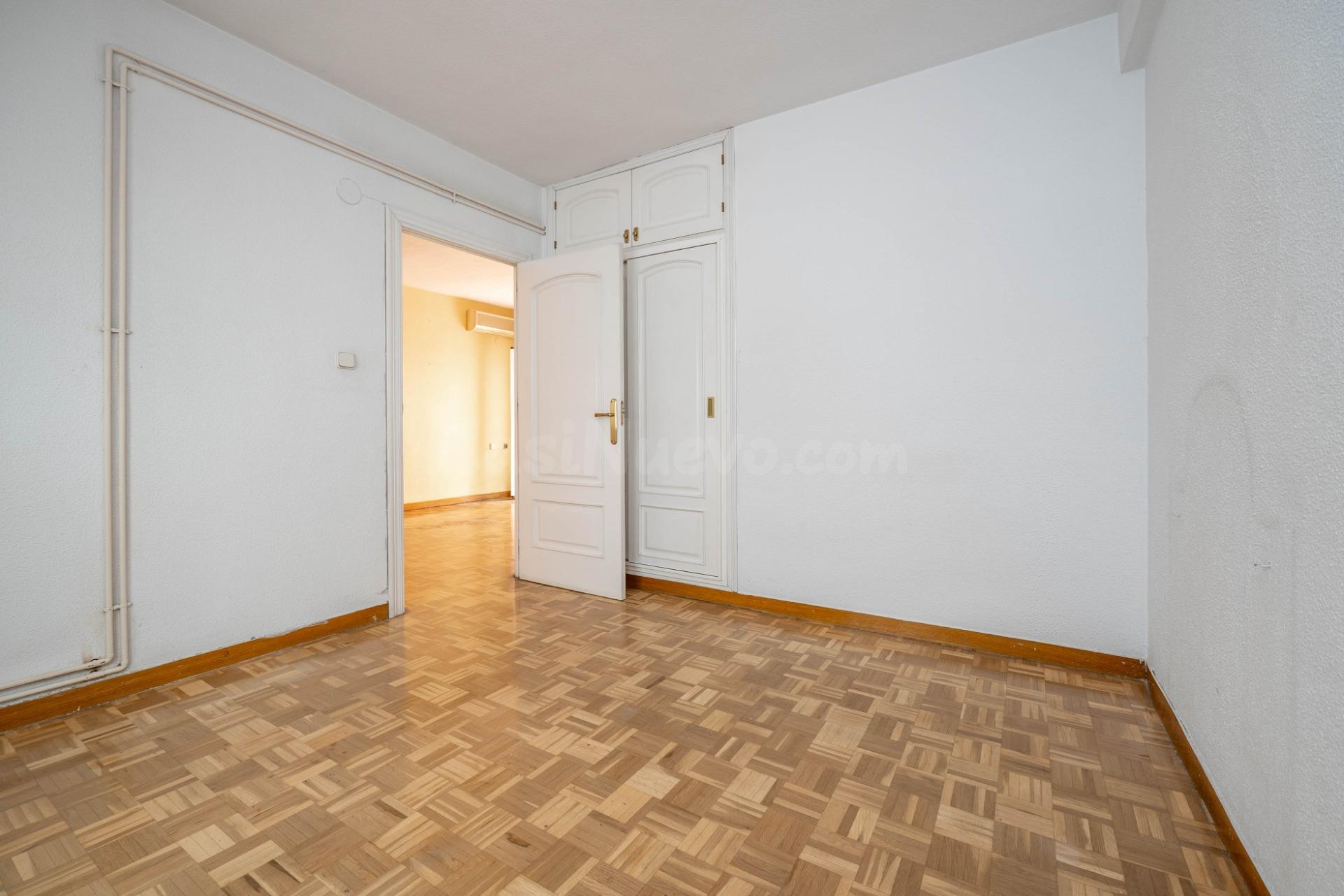 Precioso piso de 213 m2 en Pedro Antonio de Alarcón esquina  - foto 28