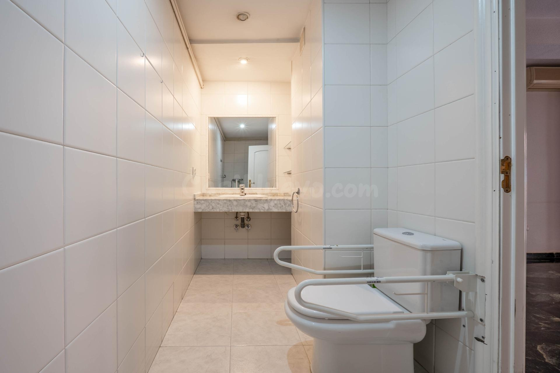 Precioso piso de 213 m2 en Pedro Antonio de Alarcón esquina  - foto 37