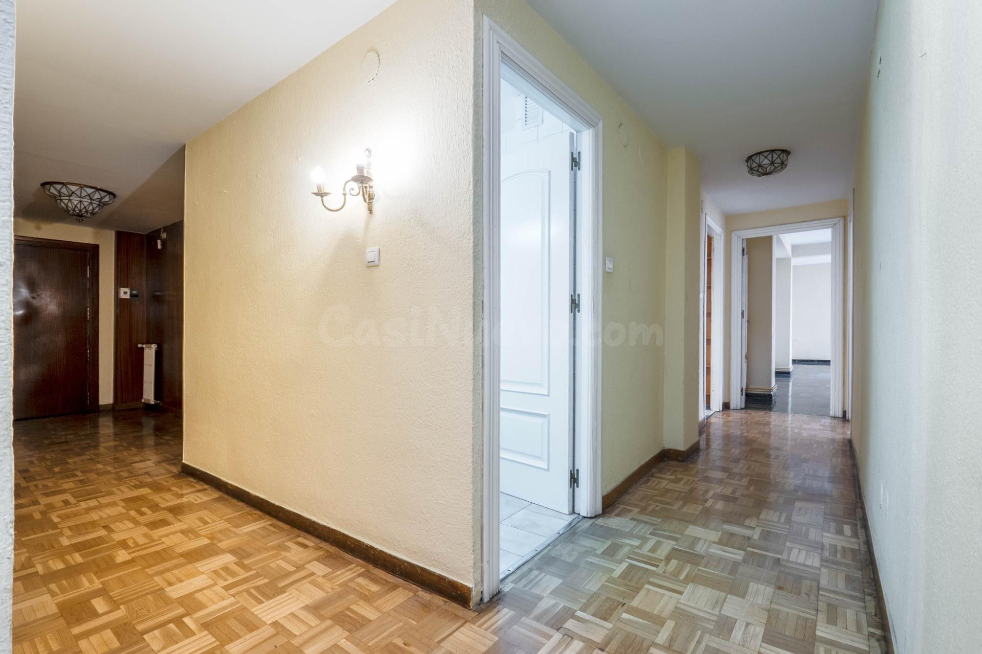 Precioso piso de 213 m2 en Pedro Antonio de Alarcón esquina  - foto 40