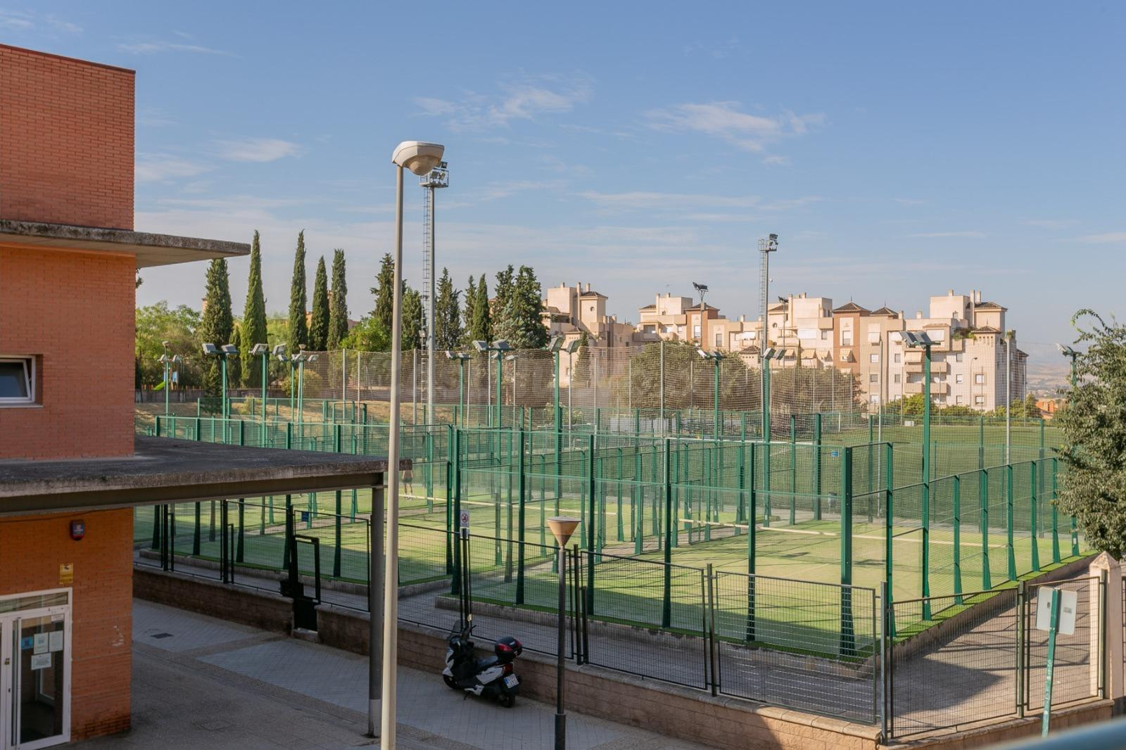 MAGNÍFICA CASA ADOSADA EN PARQUE ALMUNIA - foto 31