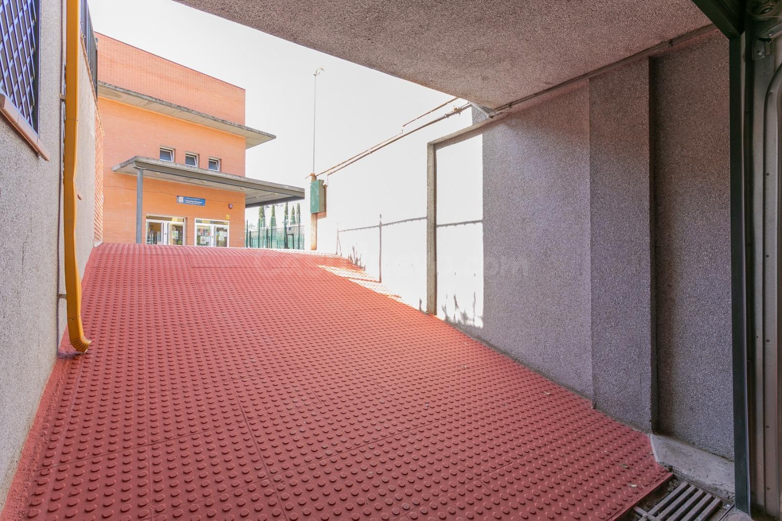 MAGNÍFICA CASA ADOSADA EN PARQUE ALMUNIA - foto 42