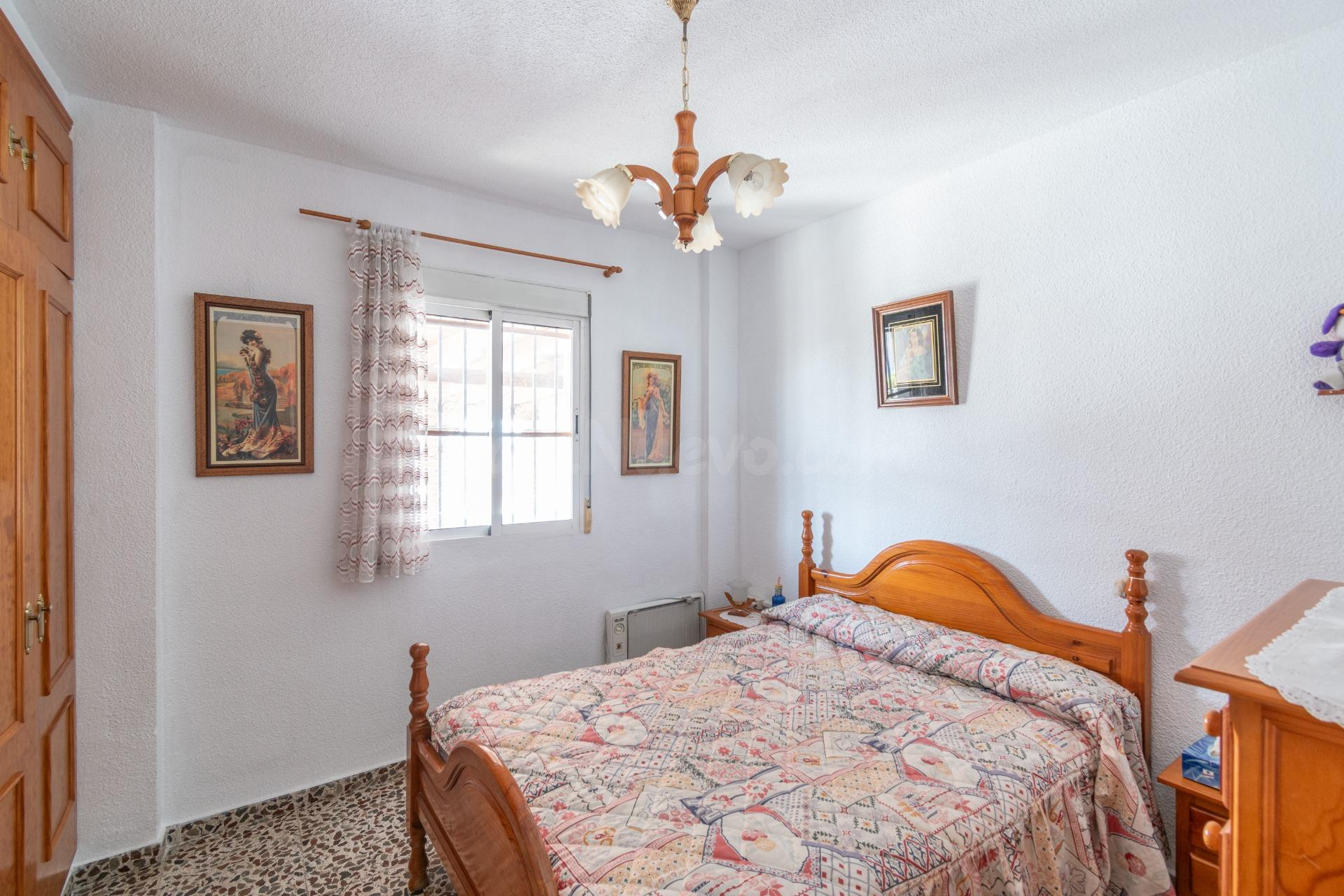 Gran Casa en Esquina en Atarfe – 4 Dormitorios, Piscina, Gar - foto 21