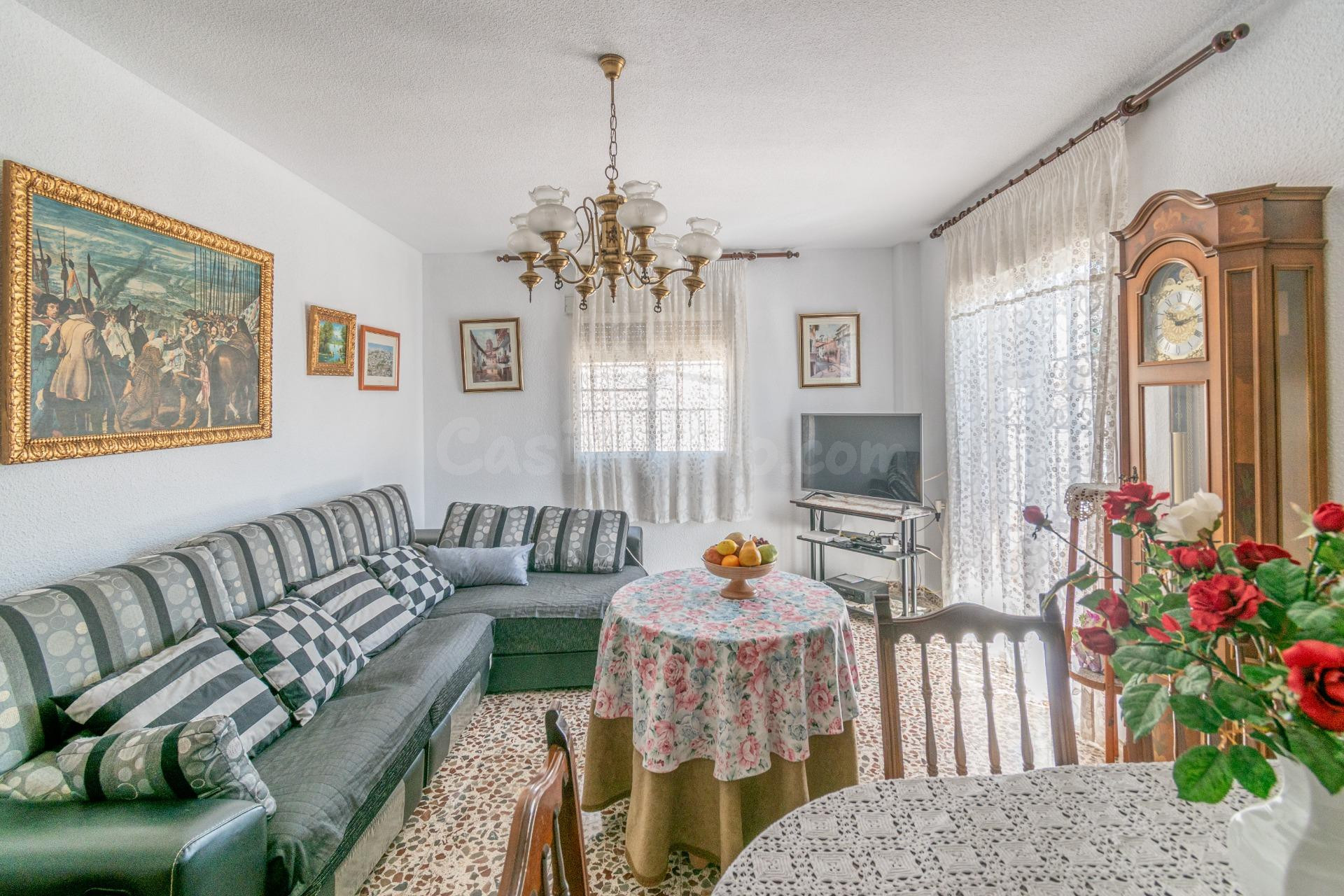 Gran Casa en Esquina en Atarfe – 4 Dormitorios, Piscina, Gar - foto 28