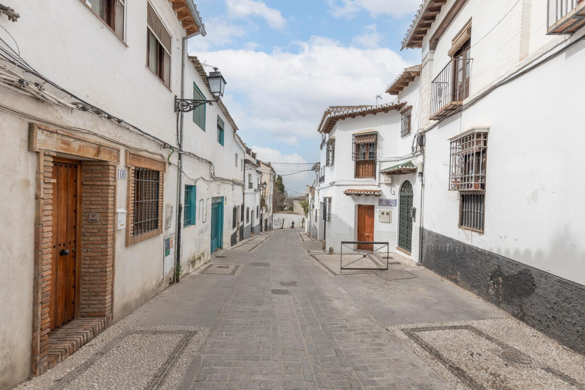 ATENCIÓN AMANTES DEL ALBAYZIN....BONITA CASA JUNTO A LA MURA - foto 5