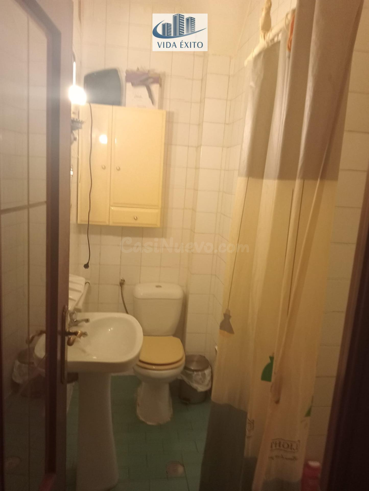 PISO EN LA CIRCUNVALACIÓN - foto 4
