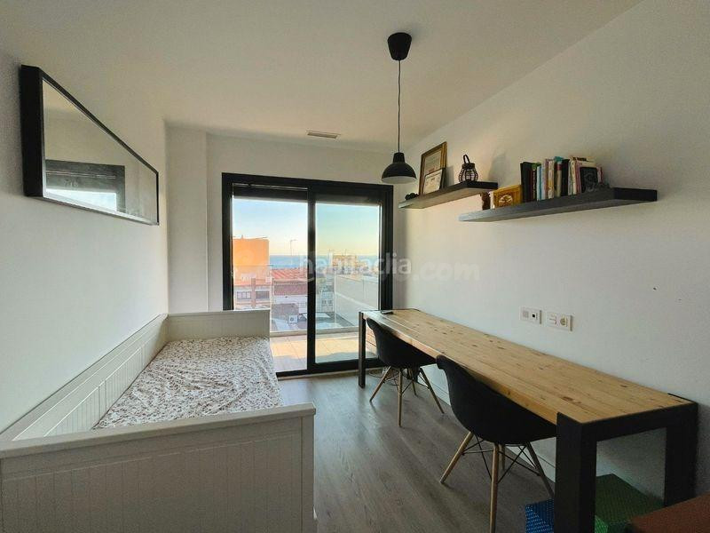 Piso esquinero con terraza, vistas al mar, aerotermia, domót - foto 17