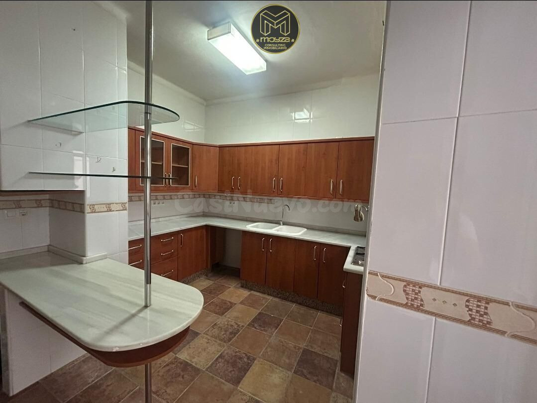 PISO EN ZONA HOSPITAL - foto 6