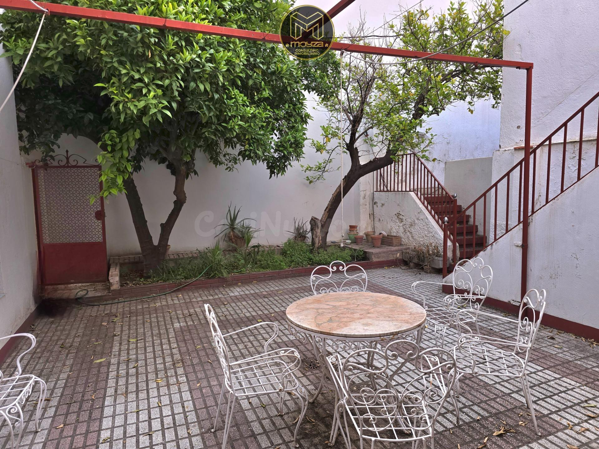 CASA EN ZONA HOSPITAL