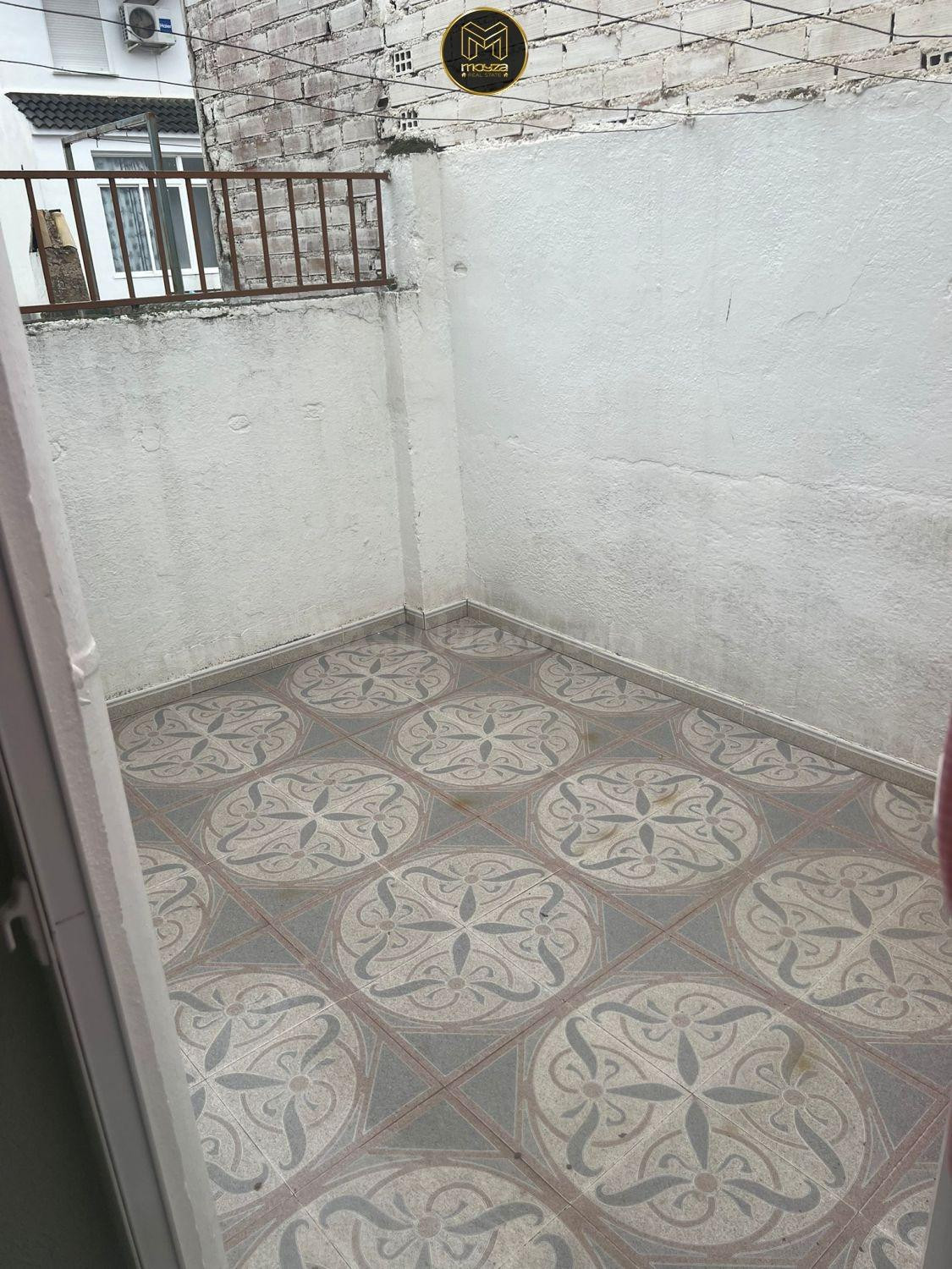 CASA EN TORREDELCAMPO - foto 10